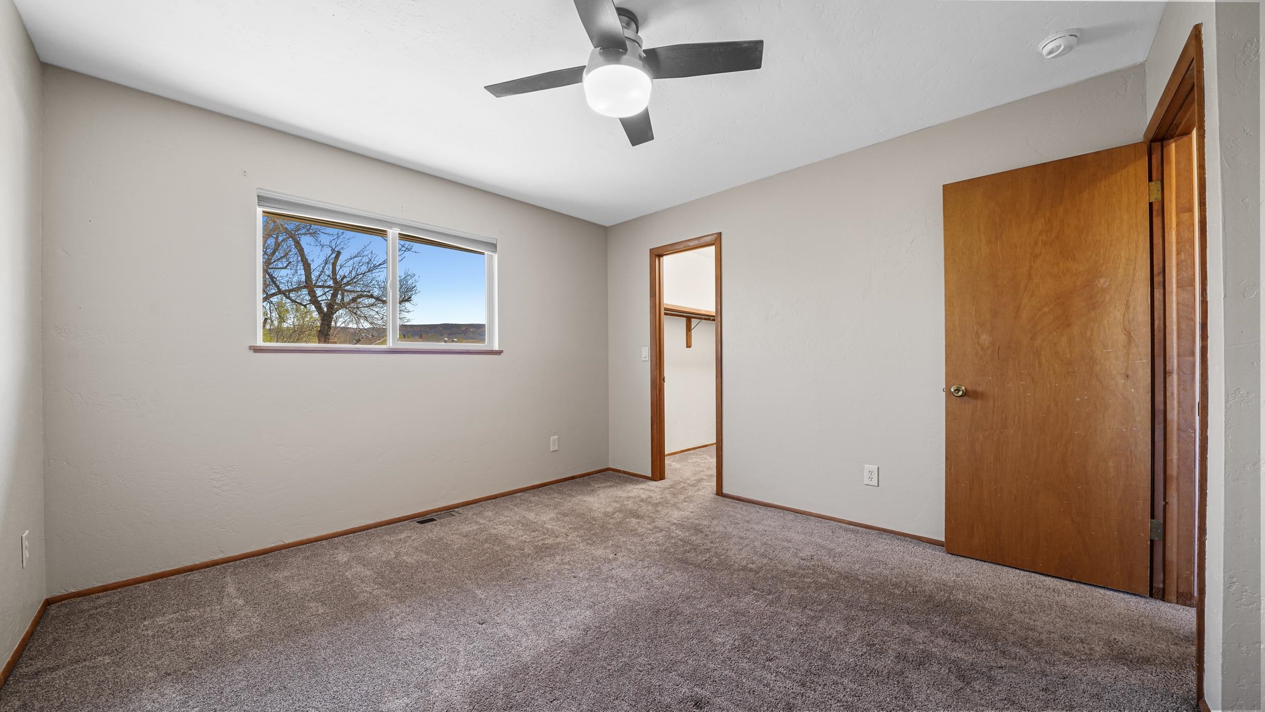 540 Village Way Property Photo 17