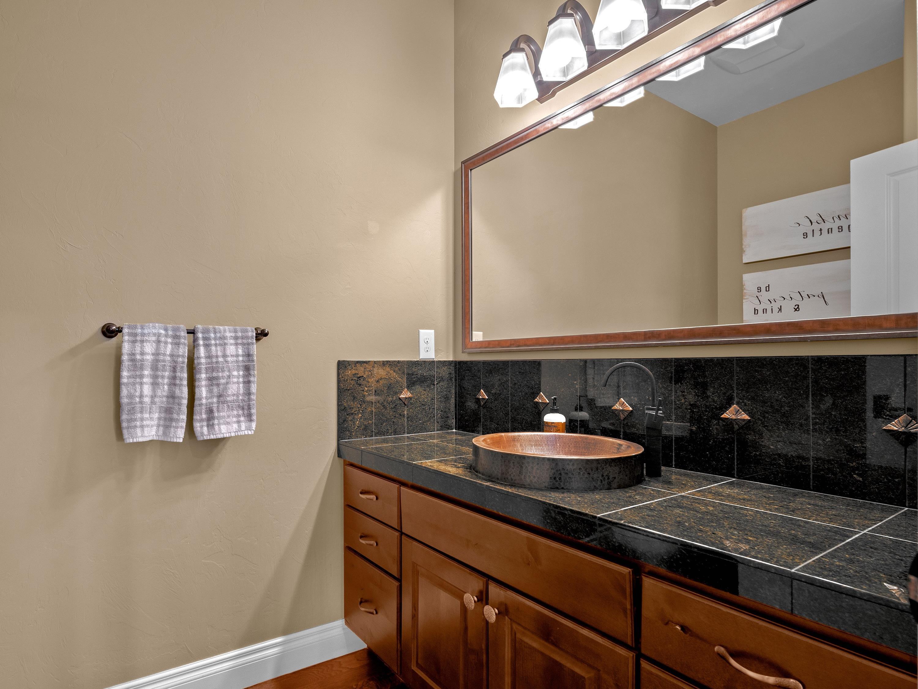 3318 Woodgate Drive Property Photo 17
