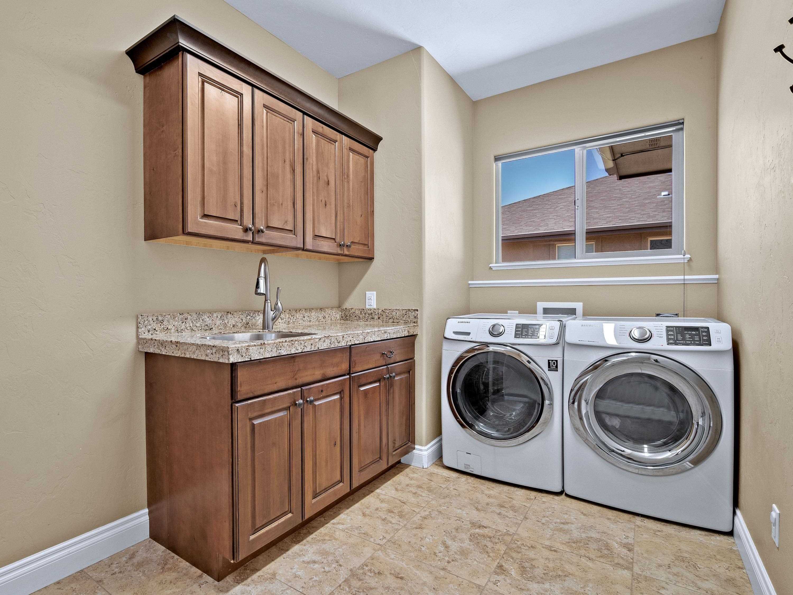 3318 Woodgate Drive Property Photo 18