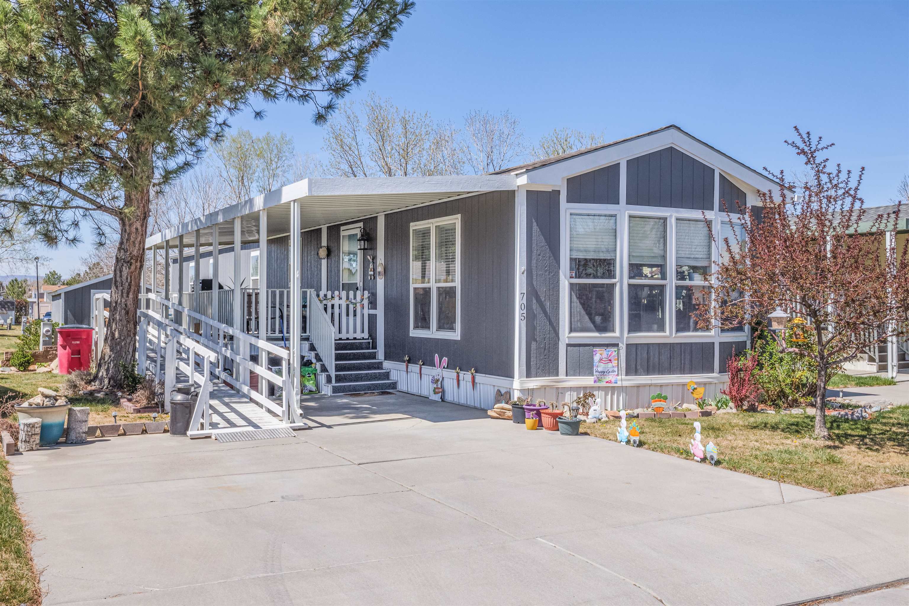 435 32 Road Property Photo