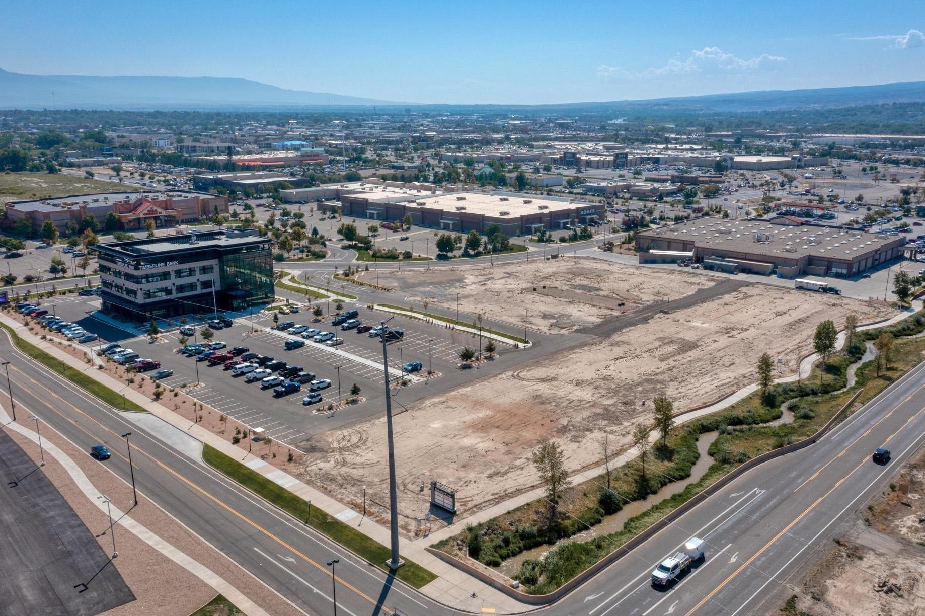 641, 643, 645 Market Street Property Photo 3