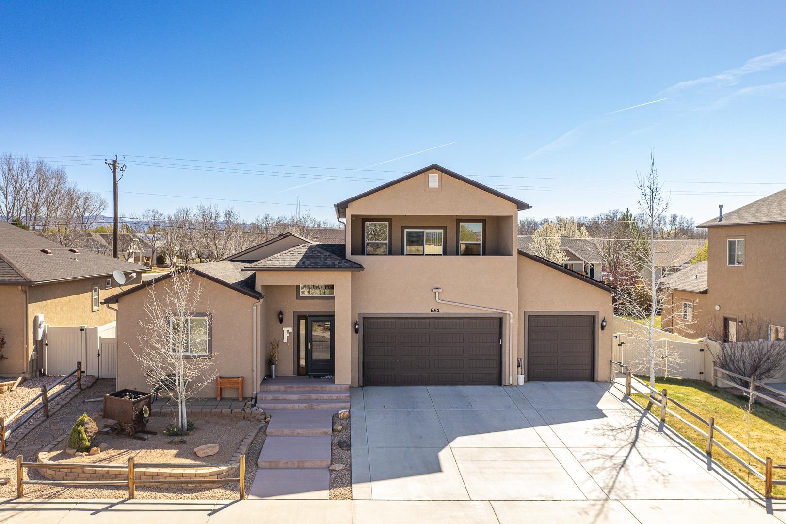 952 Echo Canyon Street Property Photo