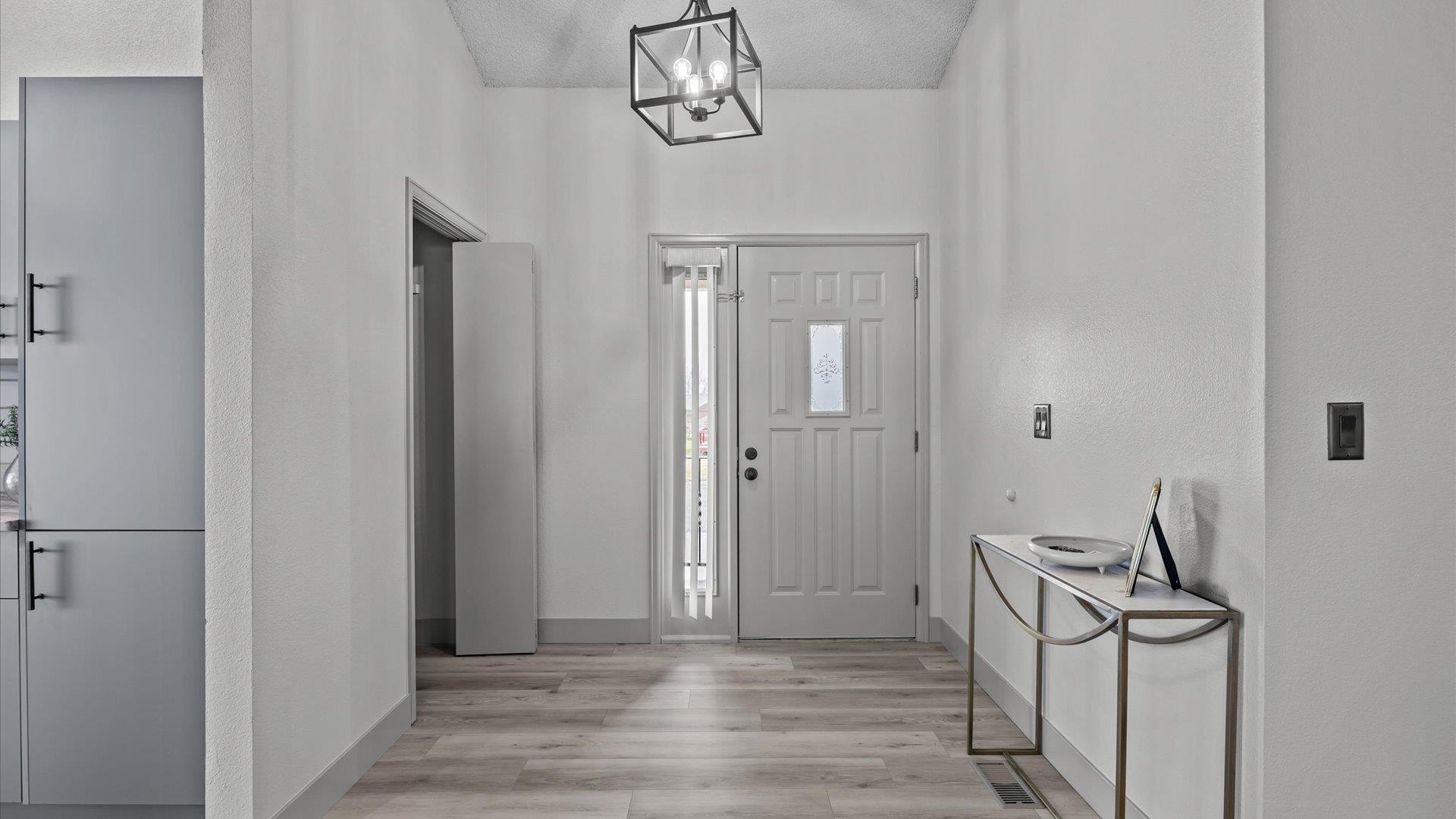 2938 E Erika Court Property Photo 4