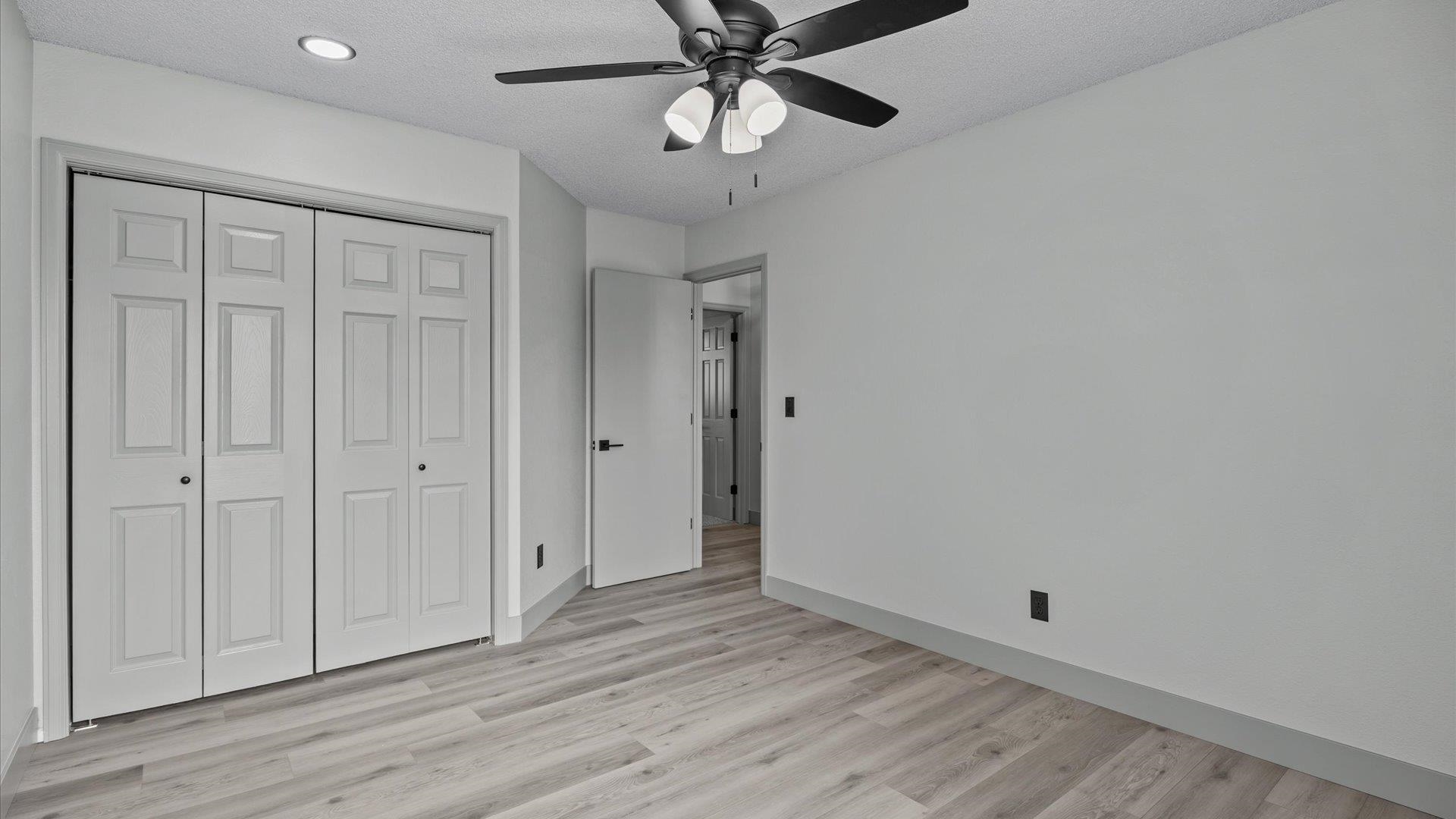 2938 E Erika Court Property Photo 17