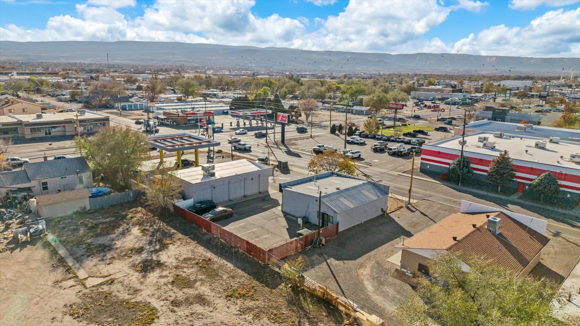 502 28 1/2 Road Property Photo 4