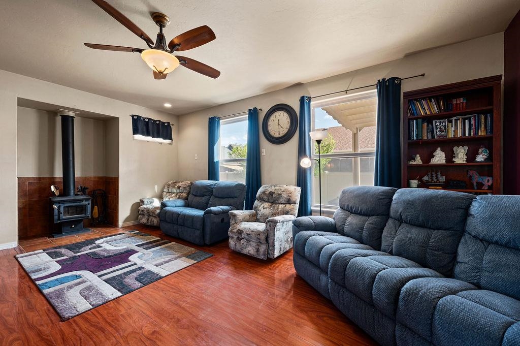 2937 River Bend Court Property Photo 4
