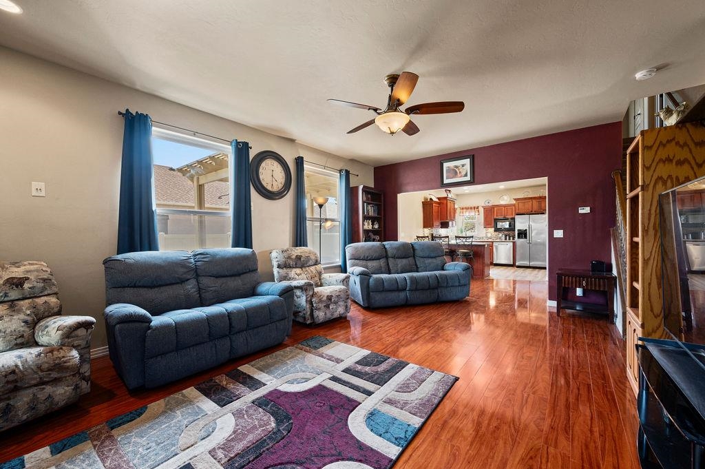 2937 River Bend Court Property Photo 6