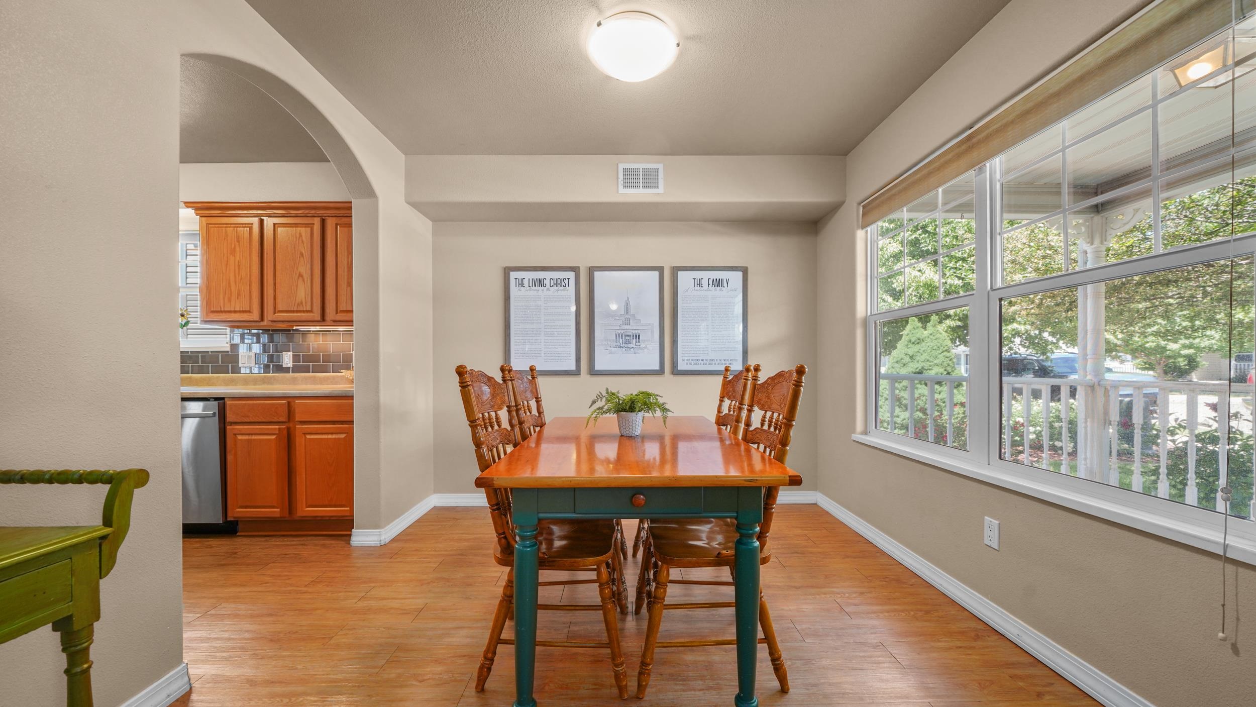 1248 Inverness Way Property Photo 3