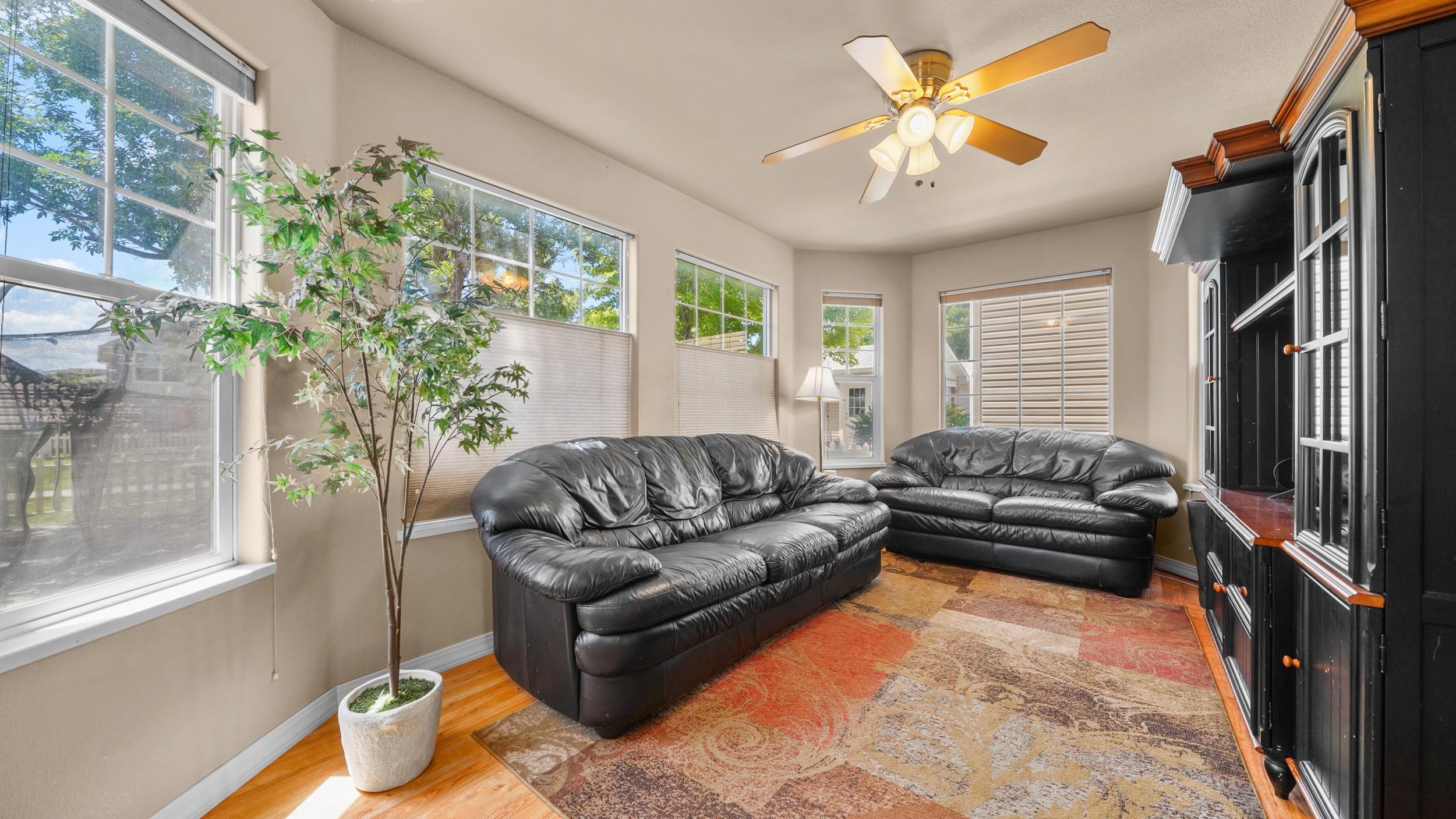 1248 Inverness Way Property Photo 9