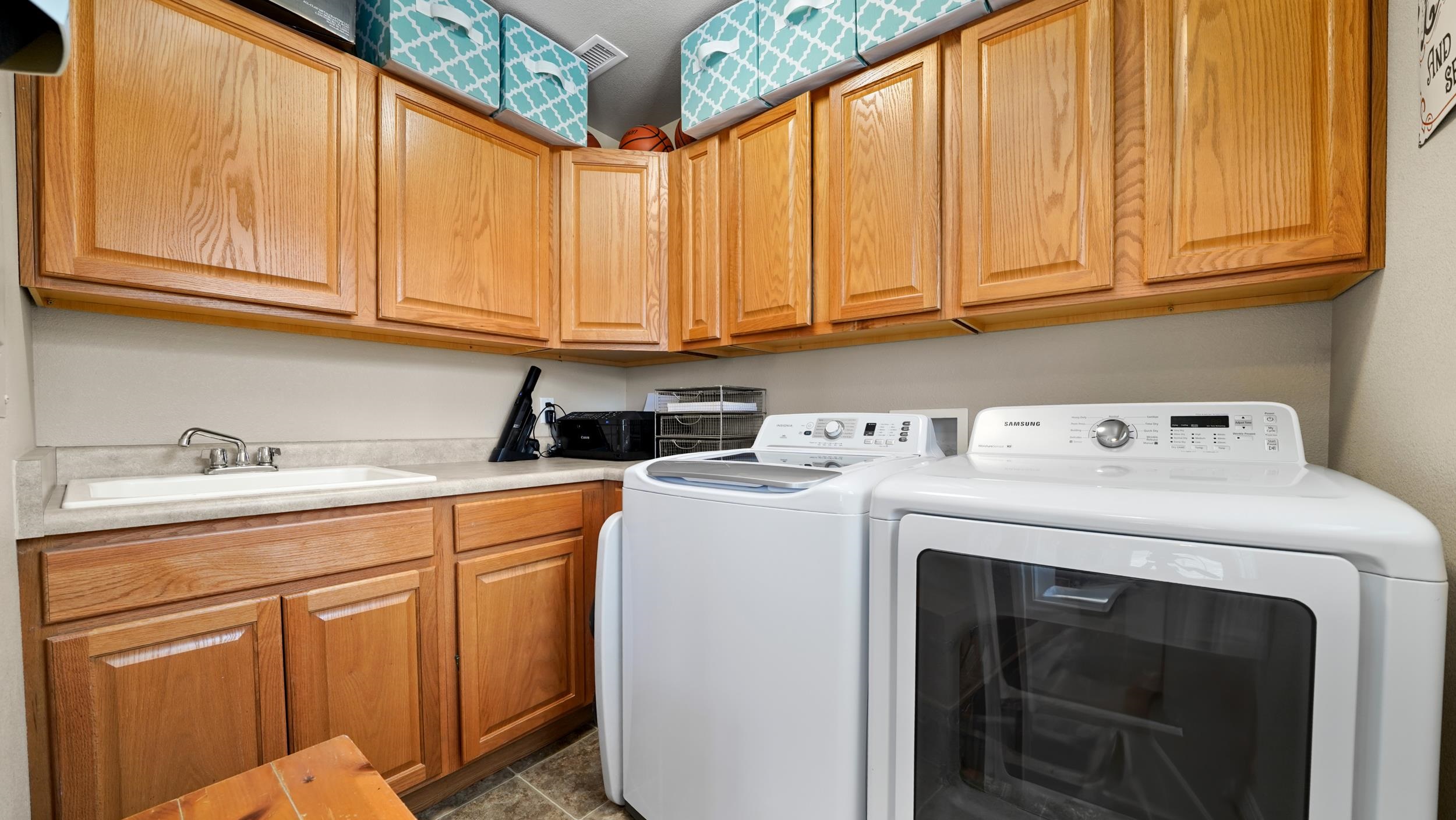 1248 Inverness Way Property Photo 10
