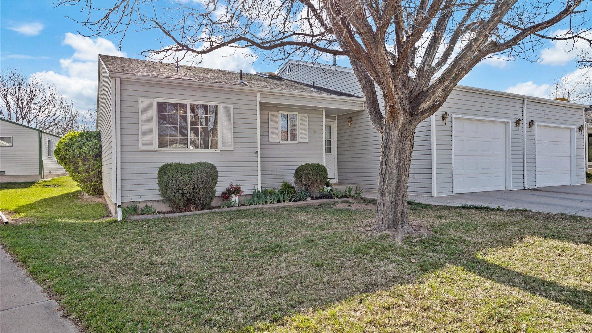 11 Burgundy Court Property Photo 1