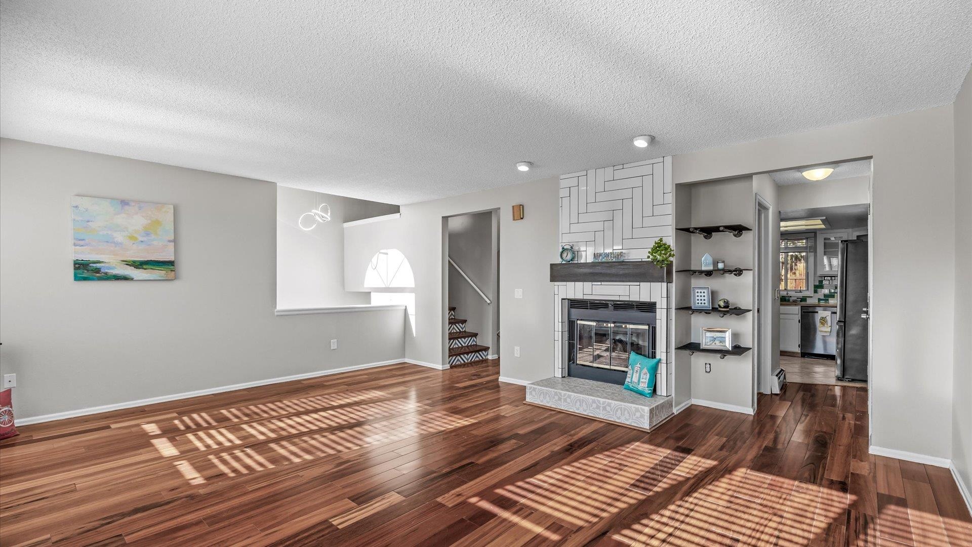 2059 S Broadway Property Photo 10