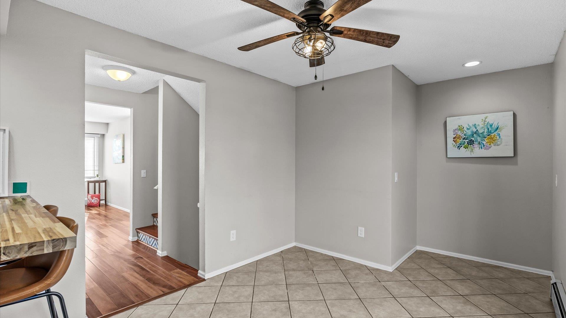 2059 S Broadway Property Photo 14