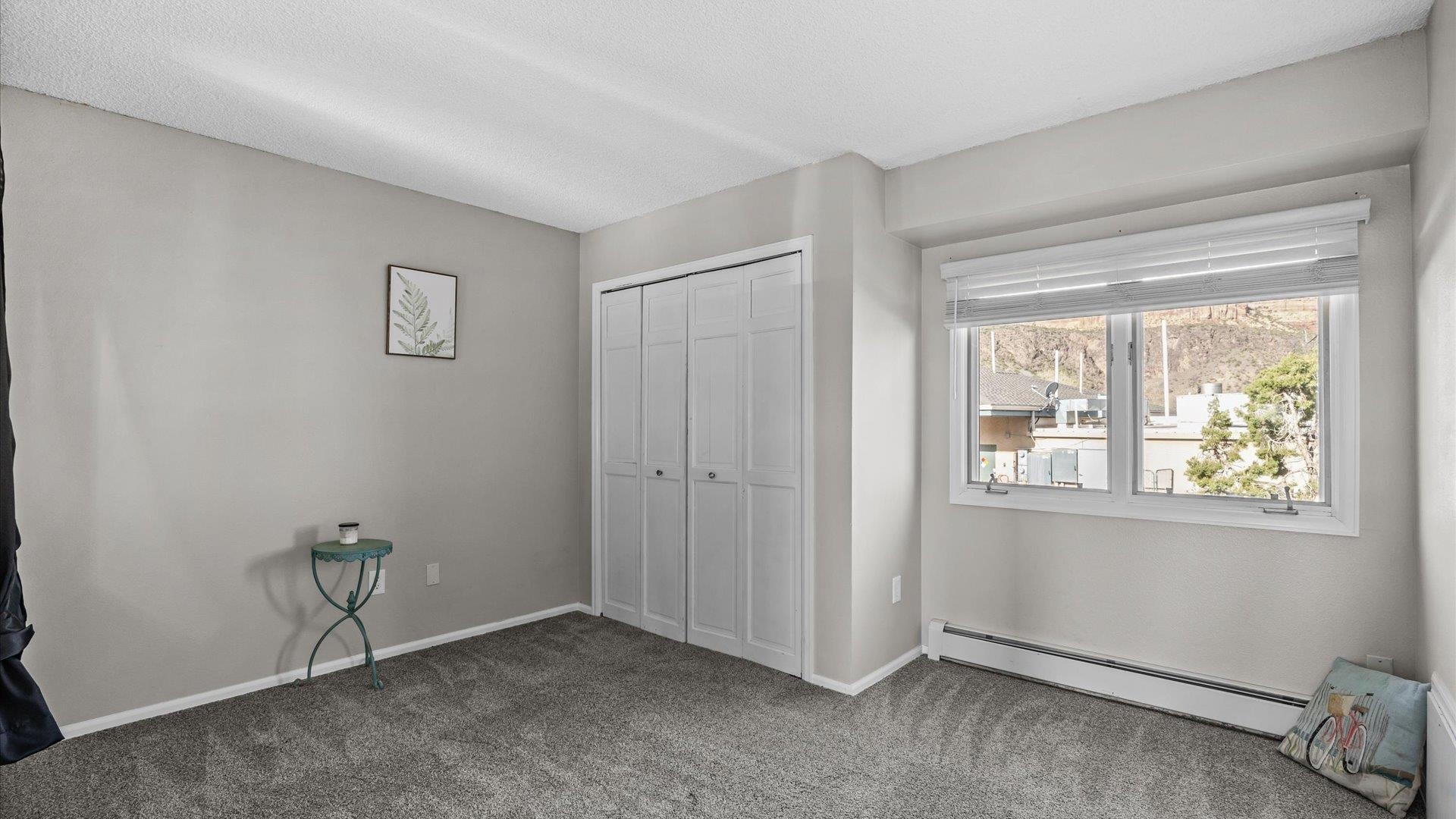 2059 S Broadway Property Photo 27