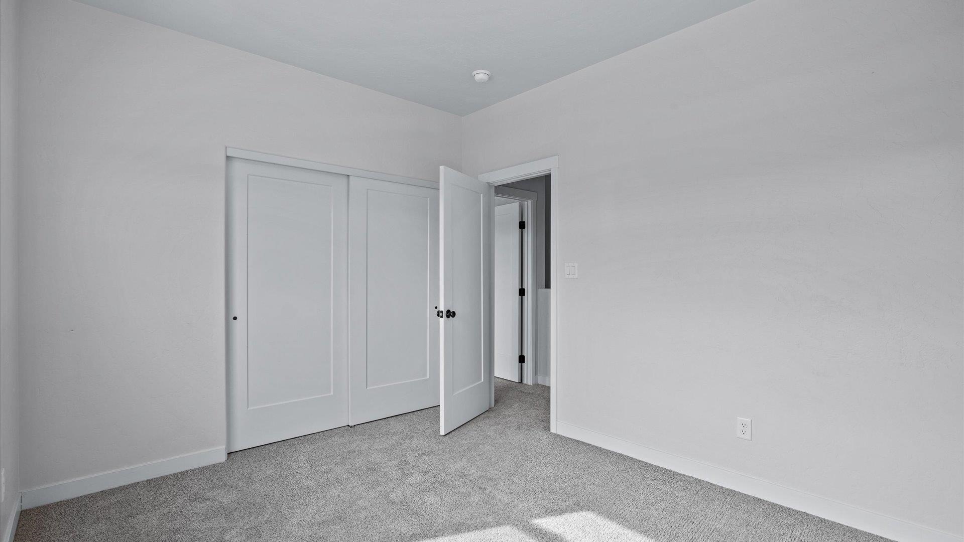 405 Kallen Court Property Photo 24