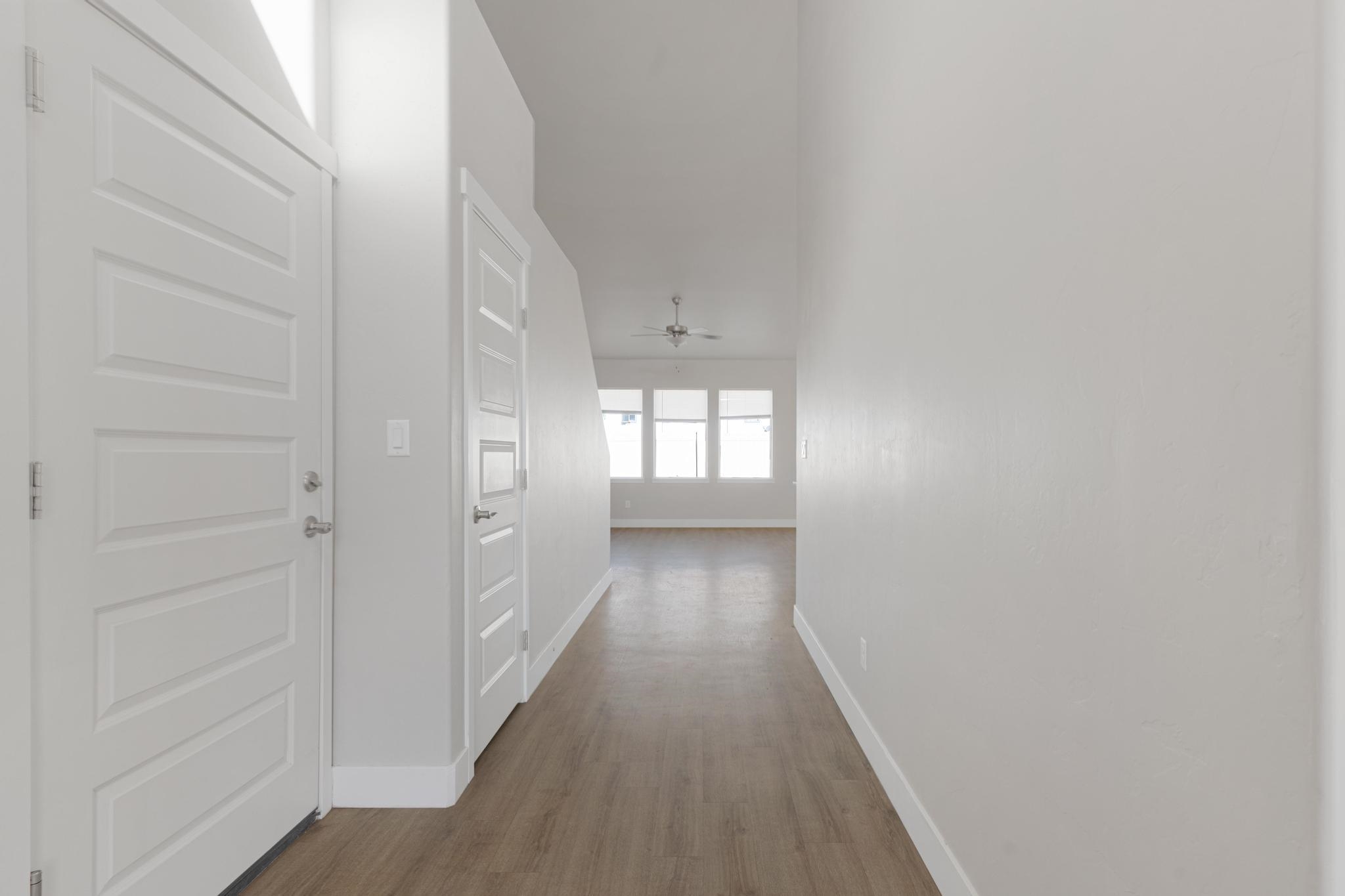 2918 Walnut Avenue Property Photo 4