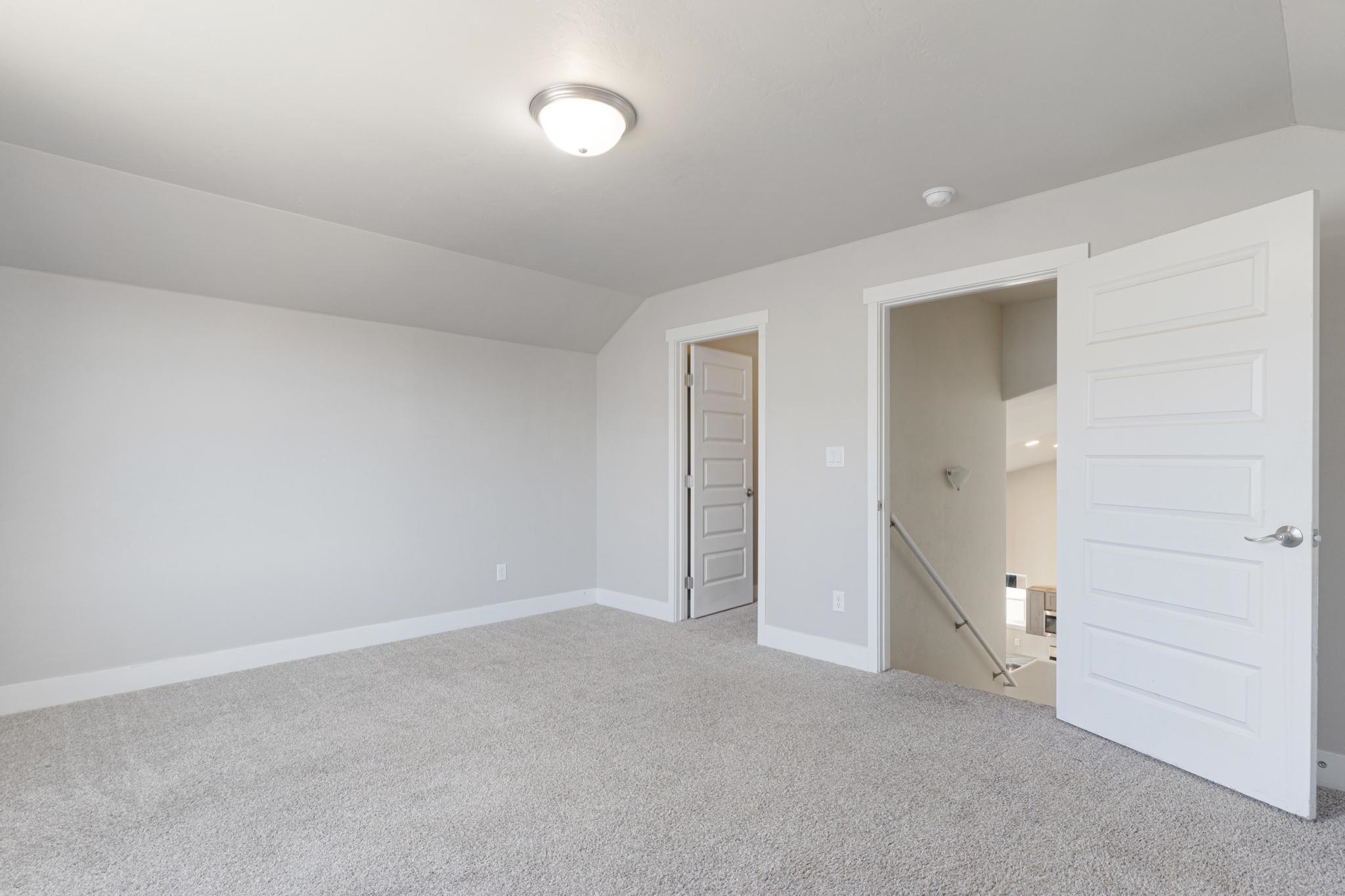 2918 Walnut Avenue Property Photo 12
