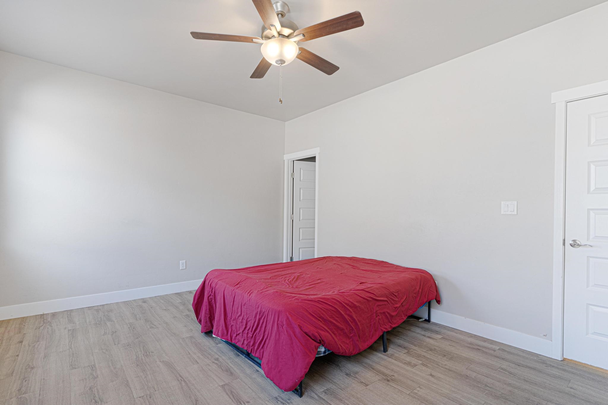 2918 Walnut Avenue Property Photo 17