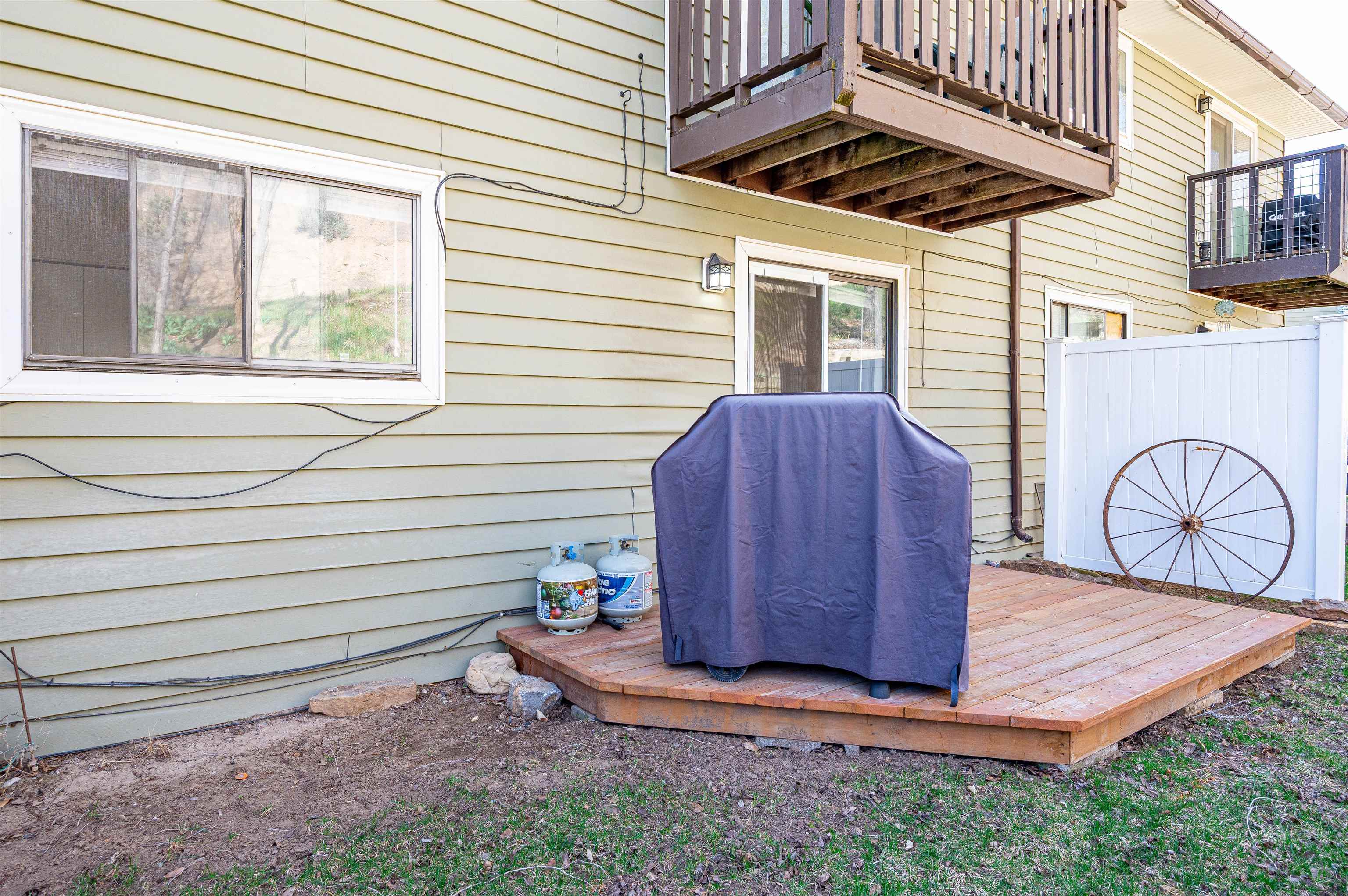 693 N 7th Street Property Photo 4