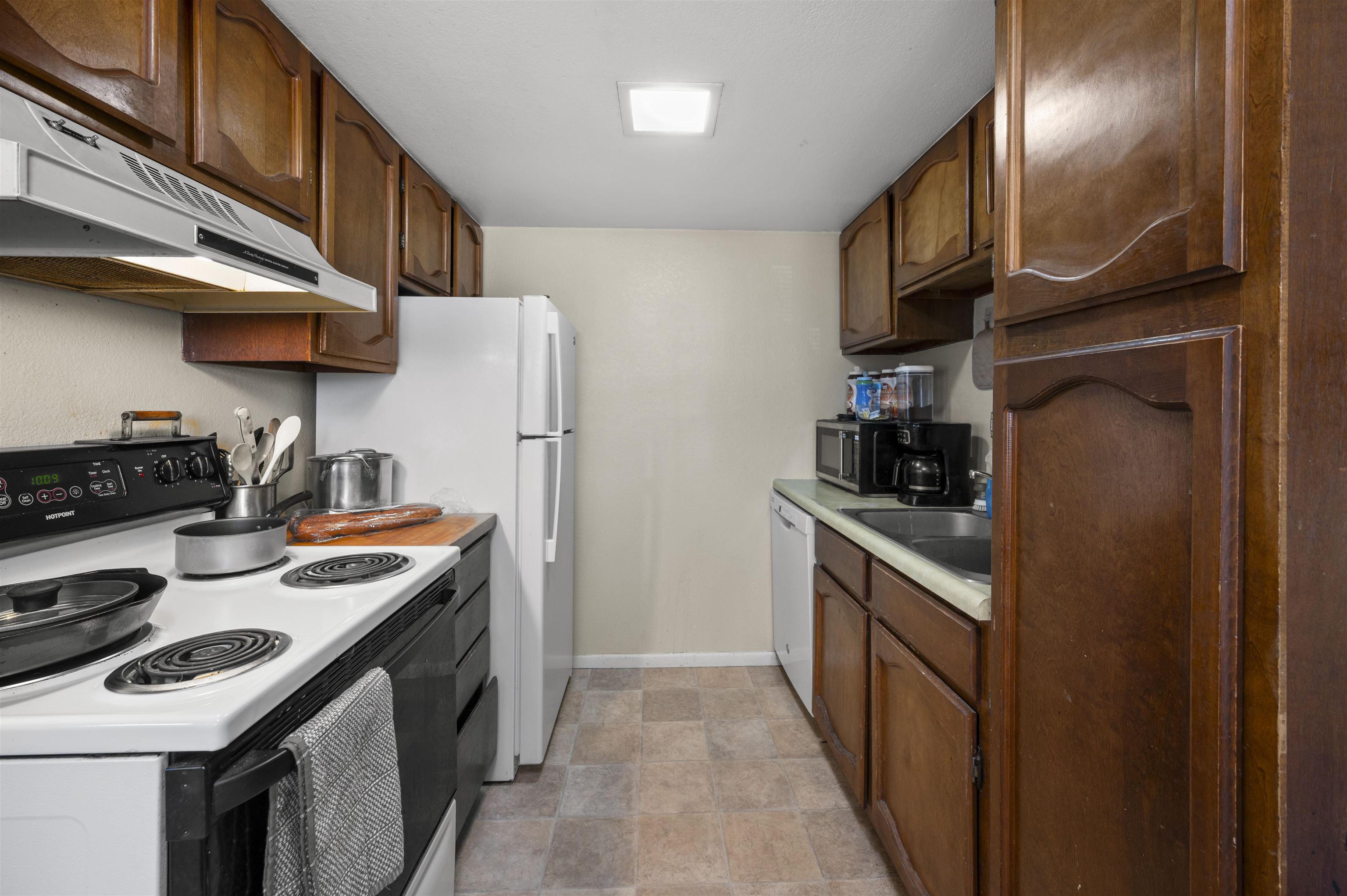 693 N 7th Street Property Photo 10