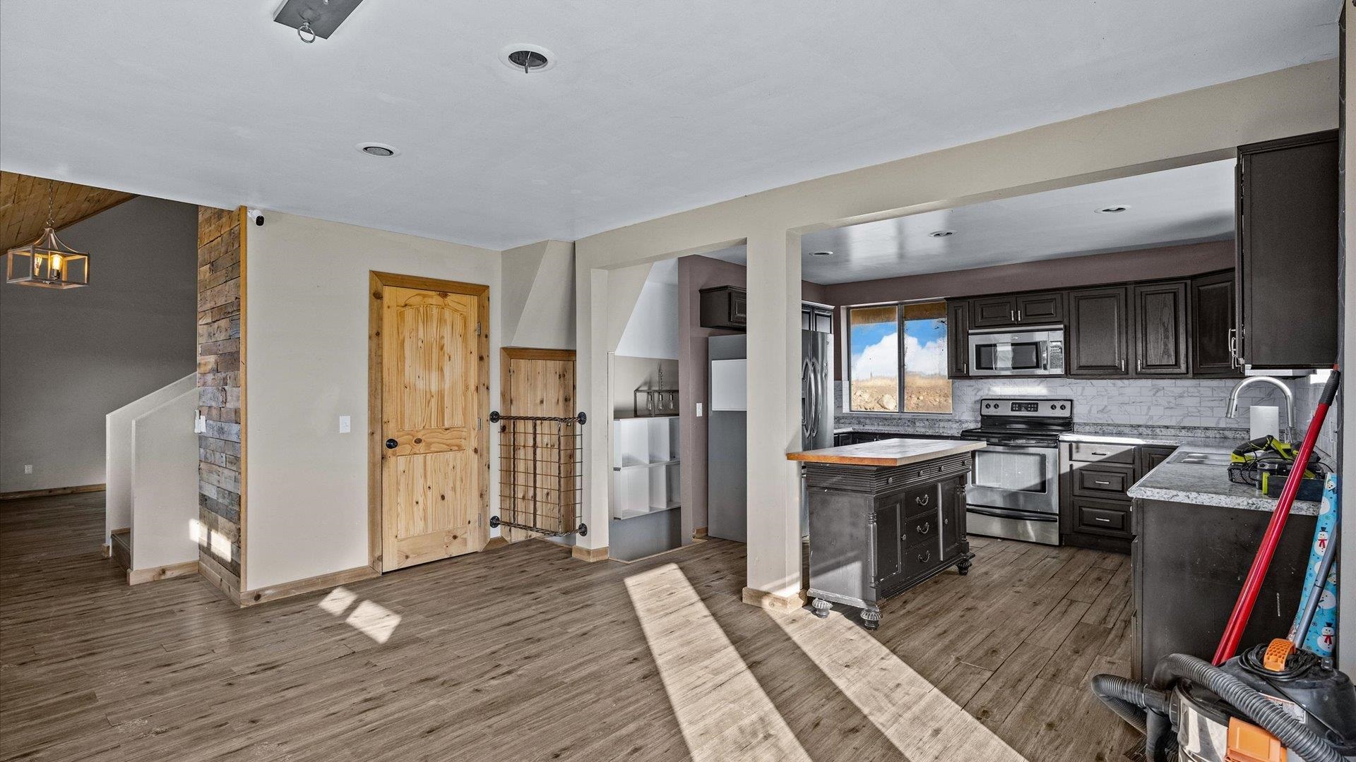 13383 13383 6250 Trail Property Photo 9