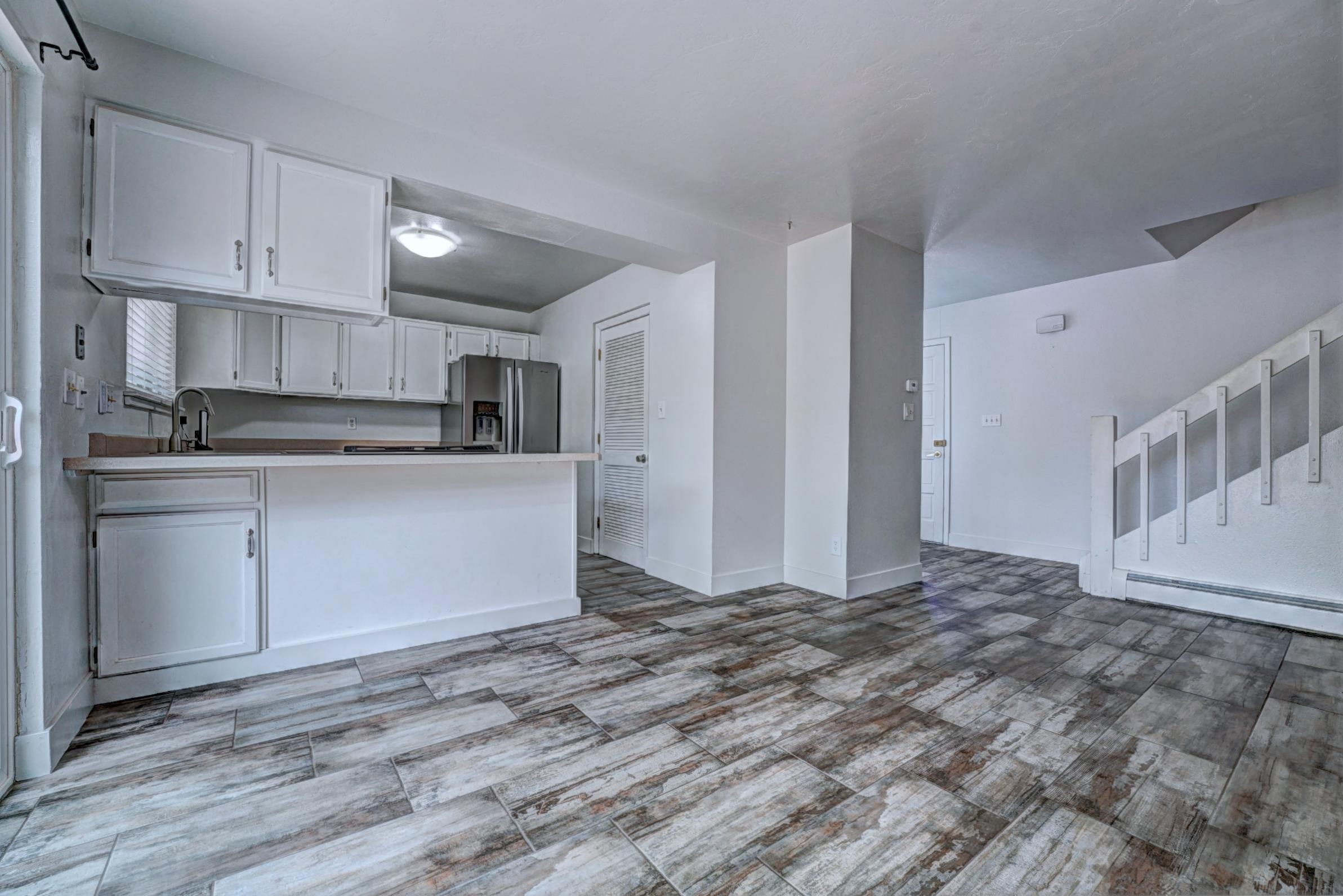 397 Ridge Circle Drive Property Photo 4