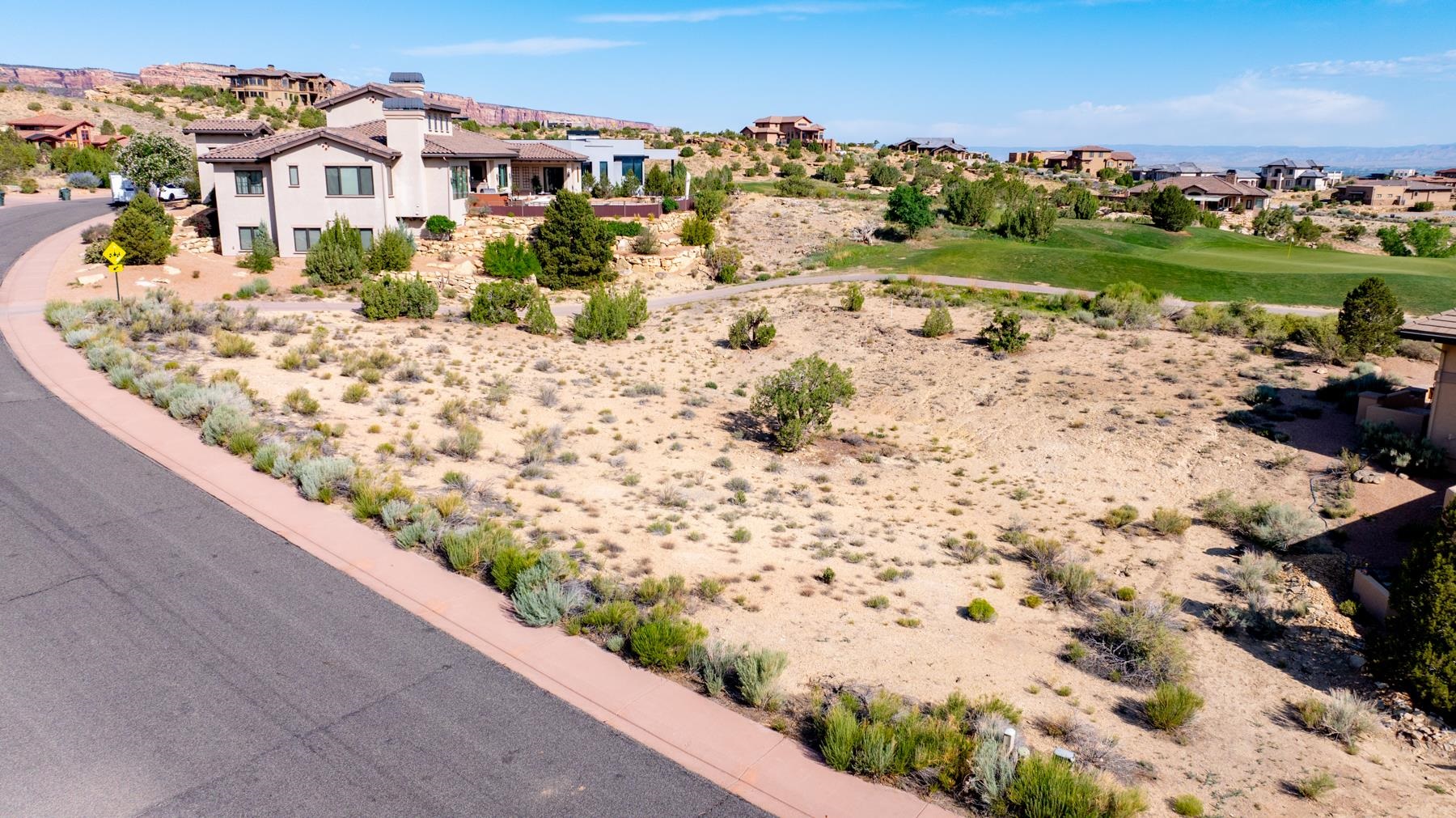 2328 Meridian Court Property Photo 5