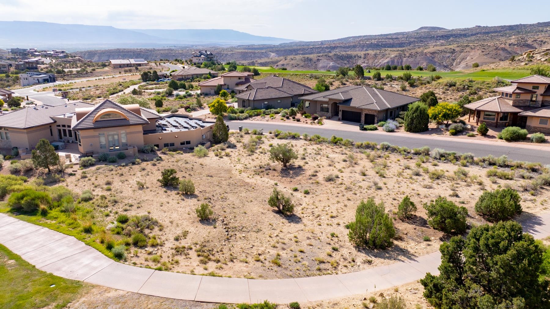 2328 Meridian Court Property Photo 6