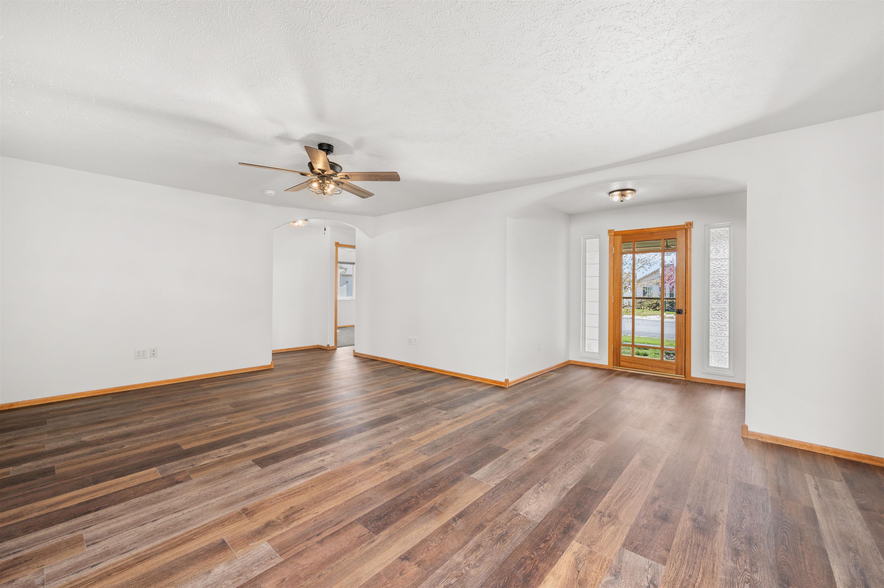 2850 Fenel Avenue Property Photo 14