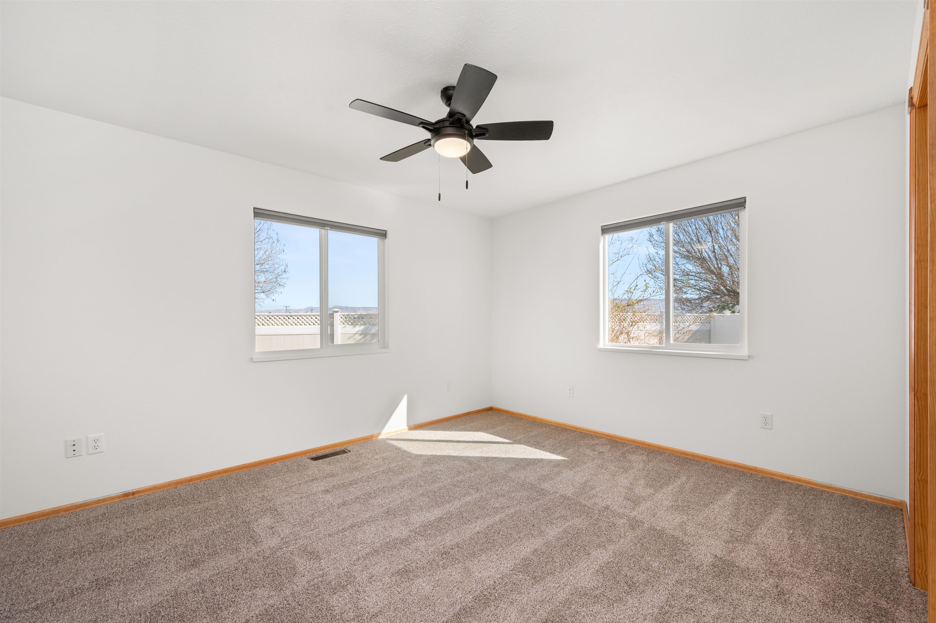 2850 Fenel Avenue Property Photo 19