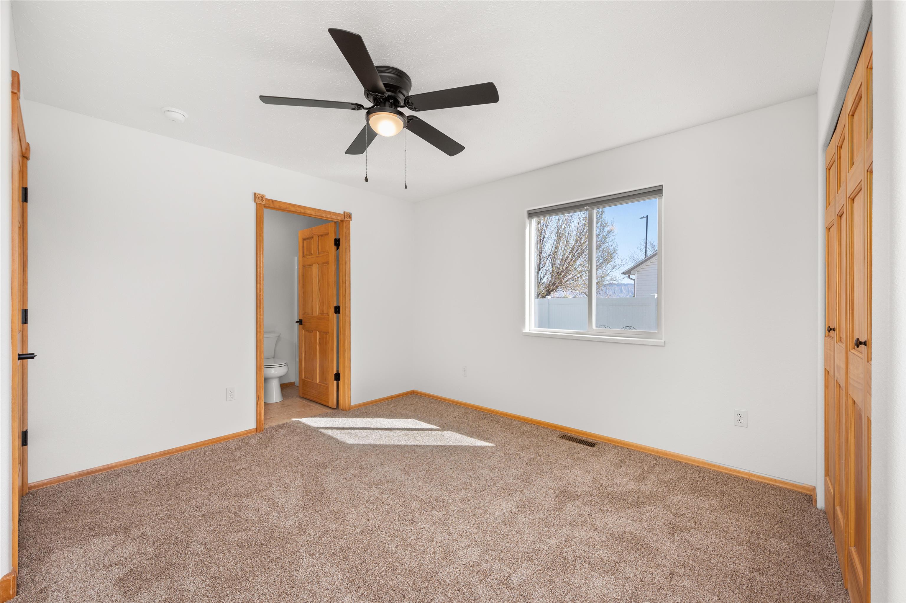 2850 Fenel Avenue Property Photo 25