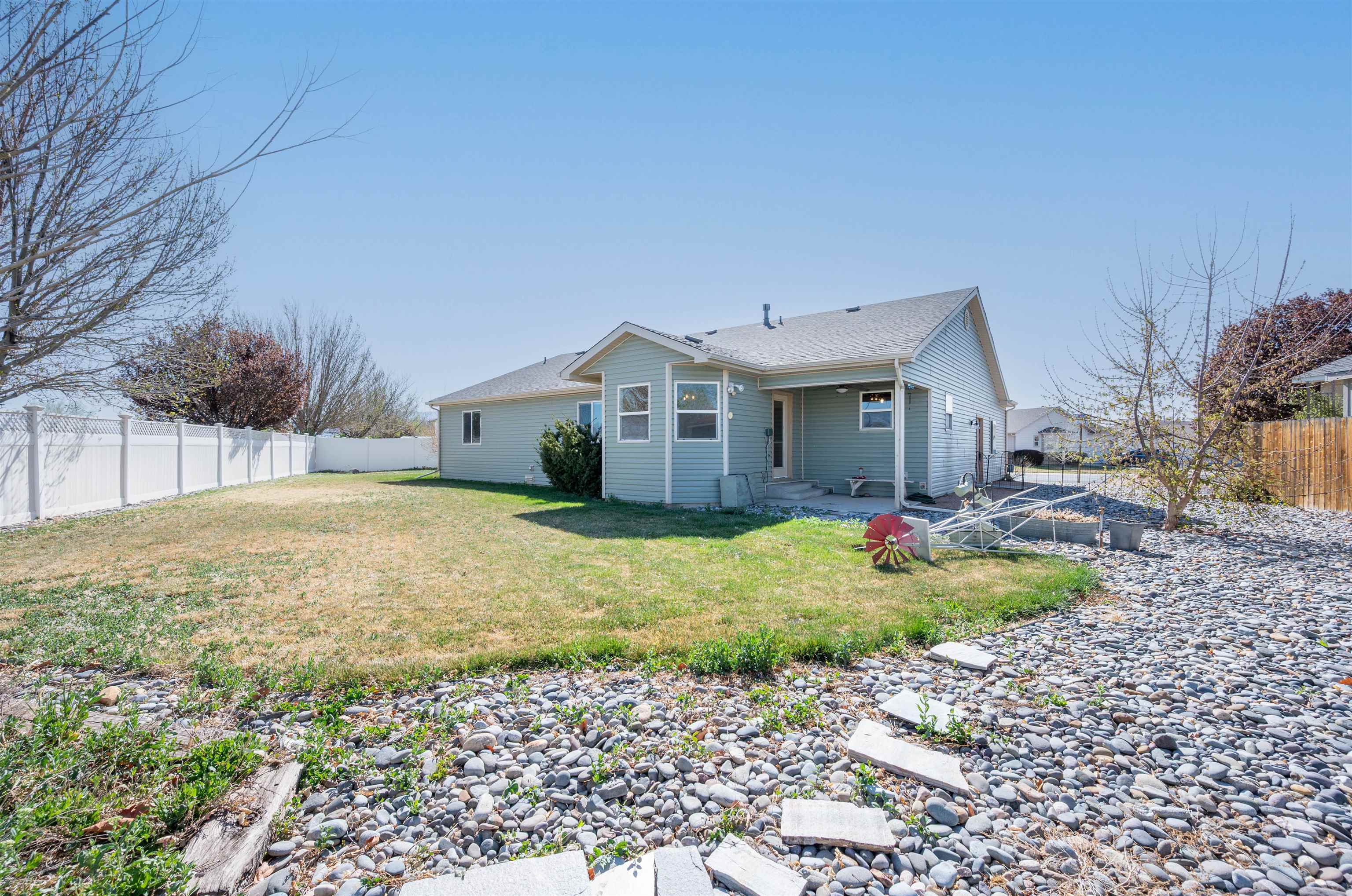 2850 Fenel Avenue Property Photo 32