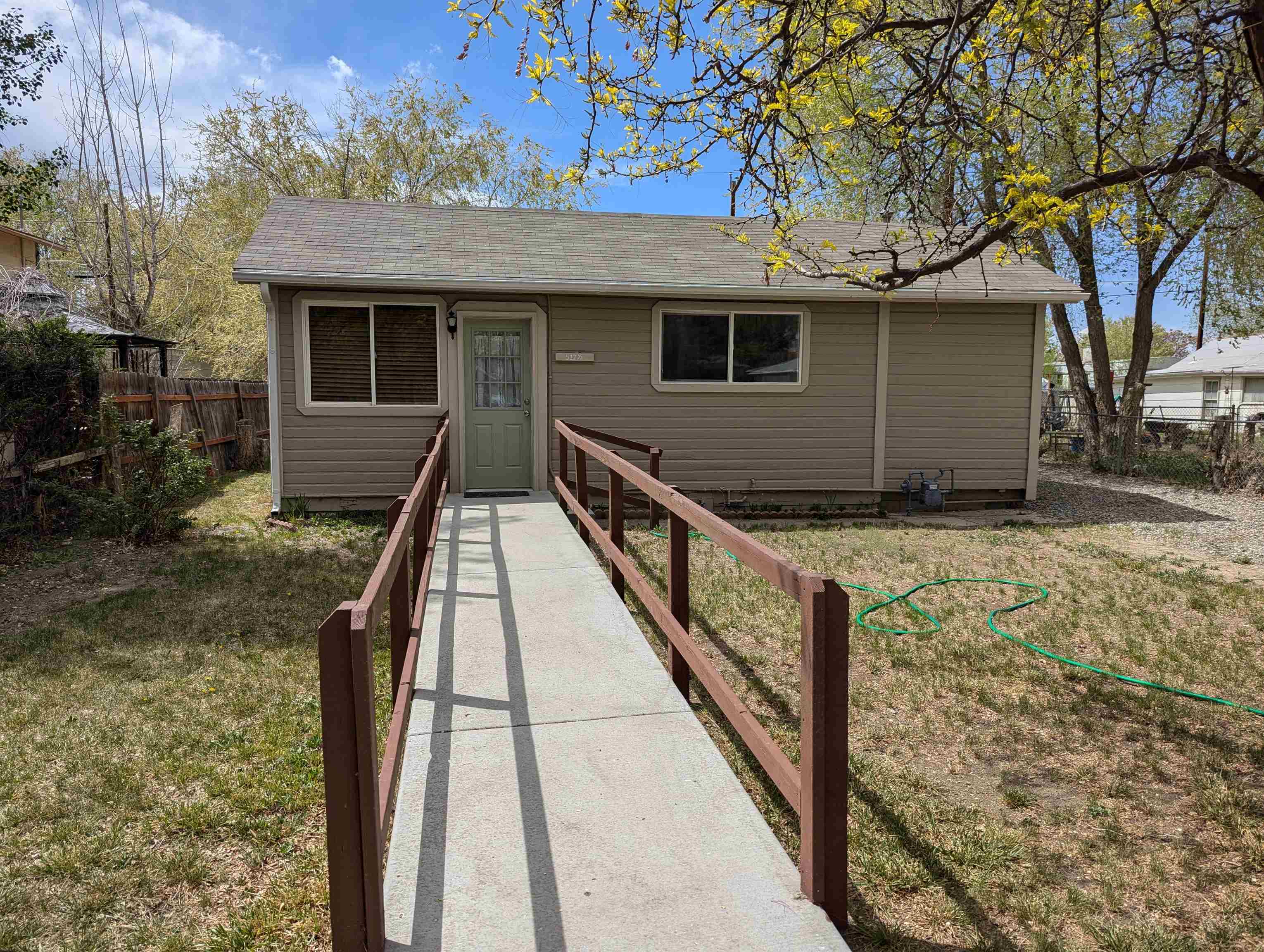 517 1/2 Florence Road Property Photo 1
