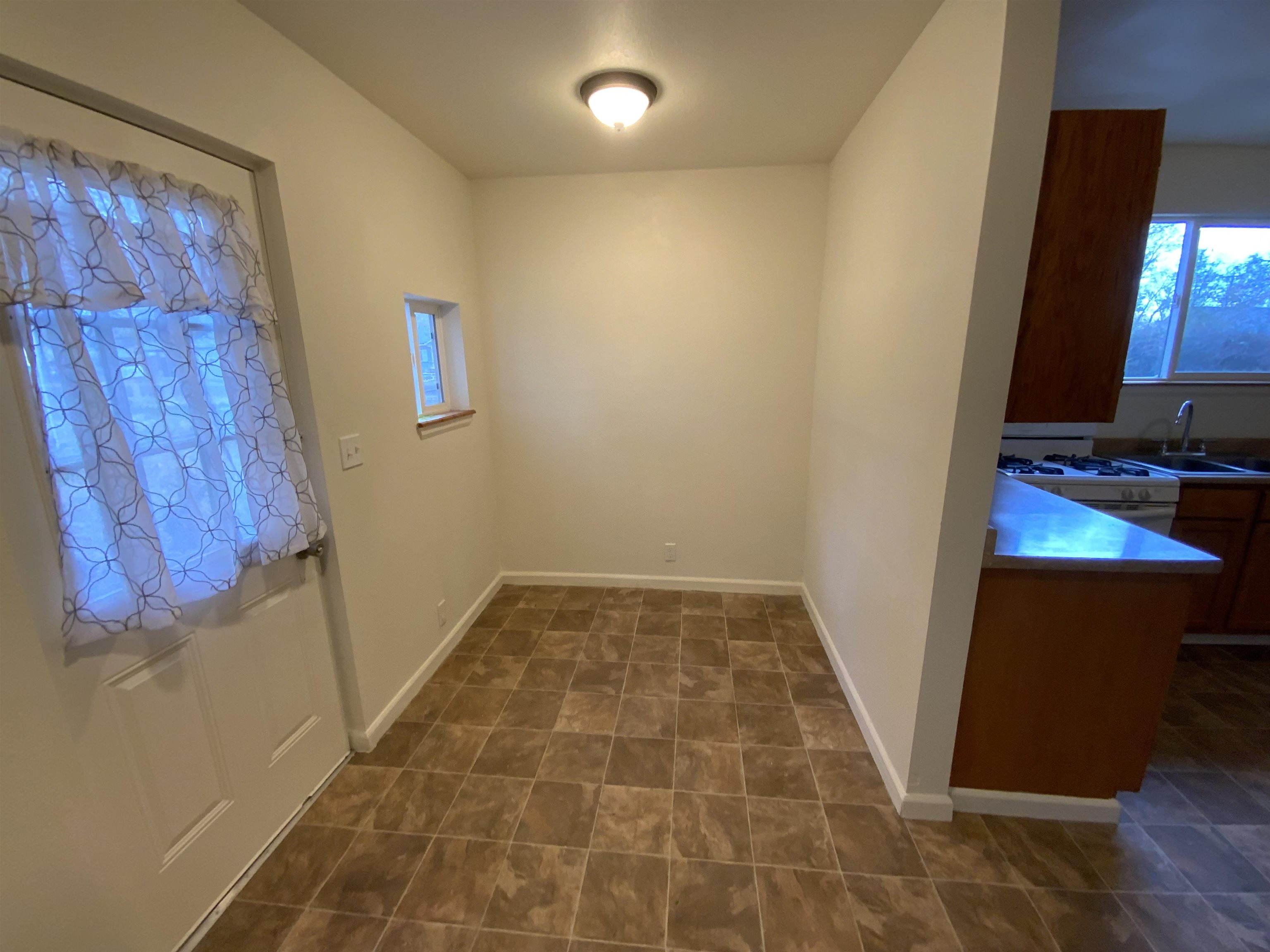 517 1/2 Florence Road Property Photo 13