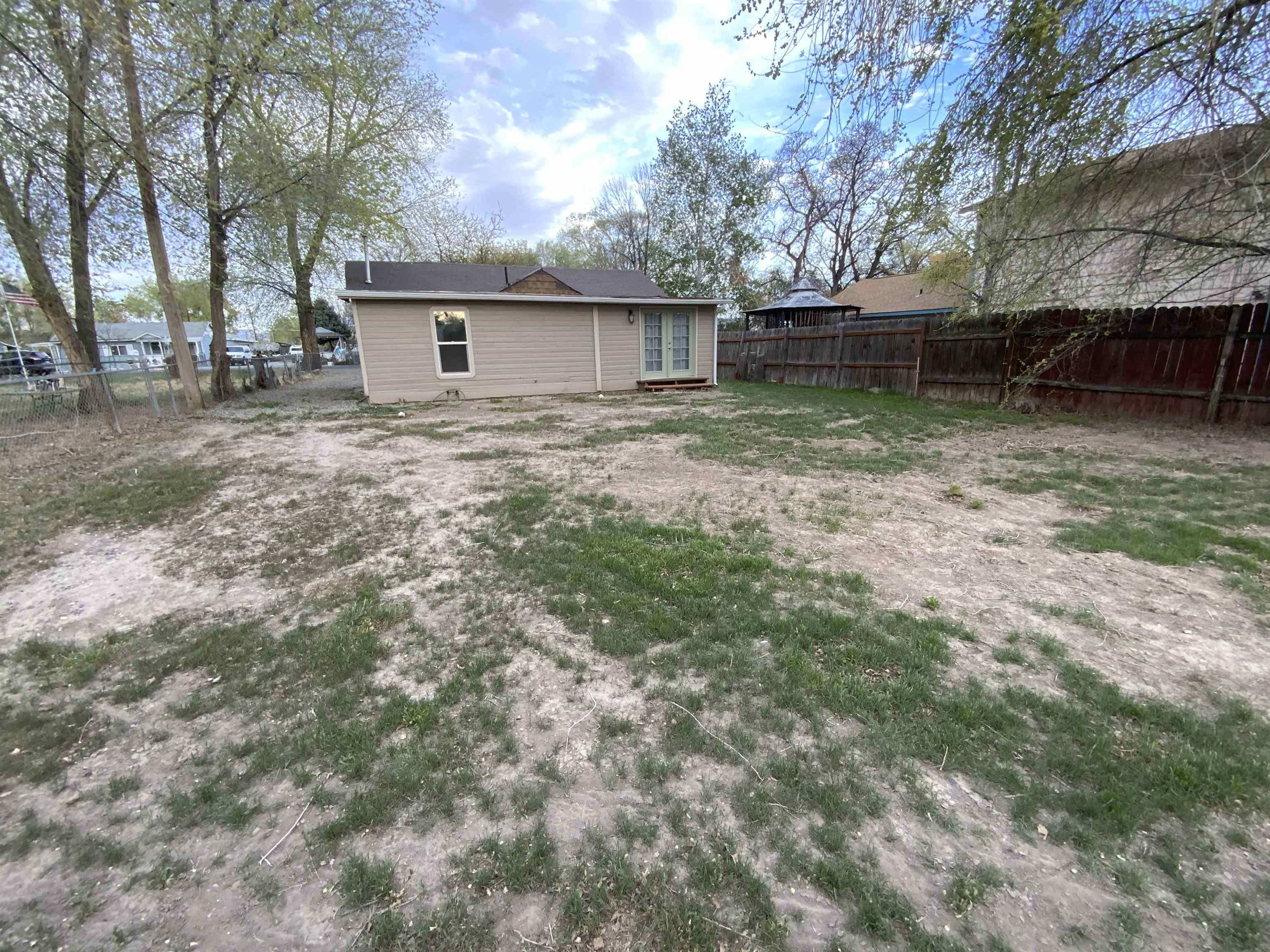 517 1/2 Florence Road Property Photo 24