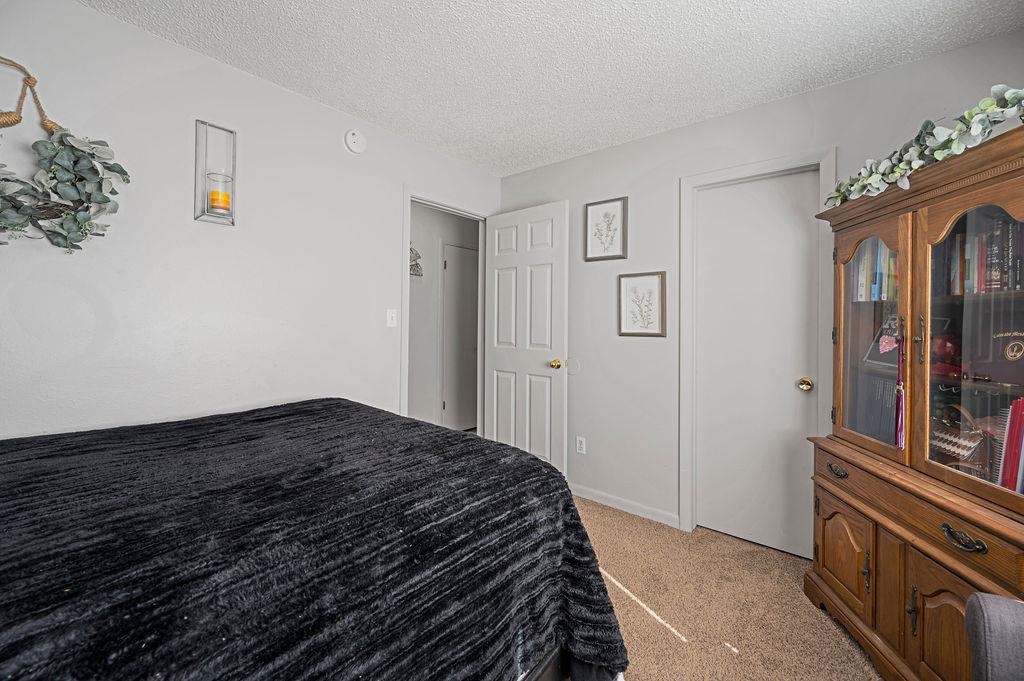 3041 1/2 Lancaster Gate Property Photo 16