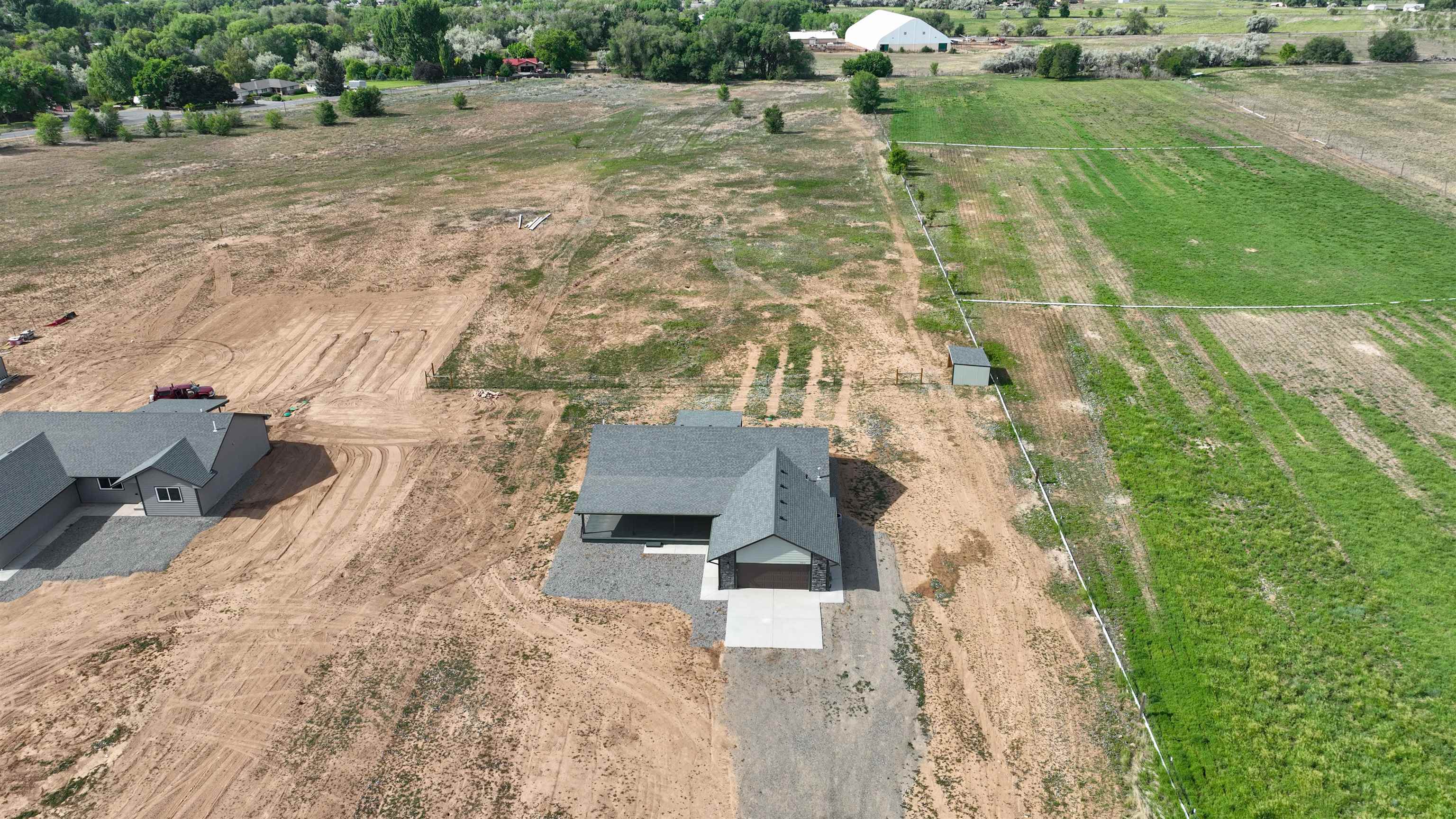 21030 North Road Property Photo 4