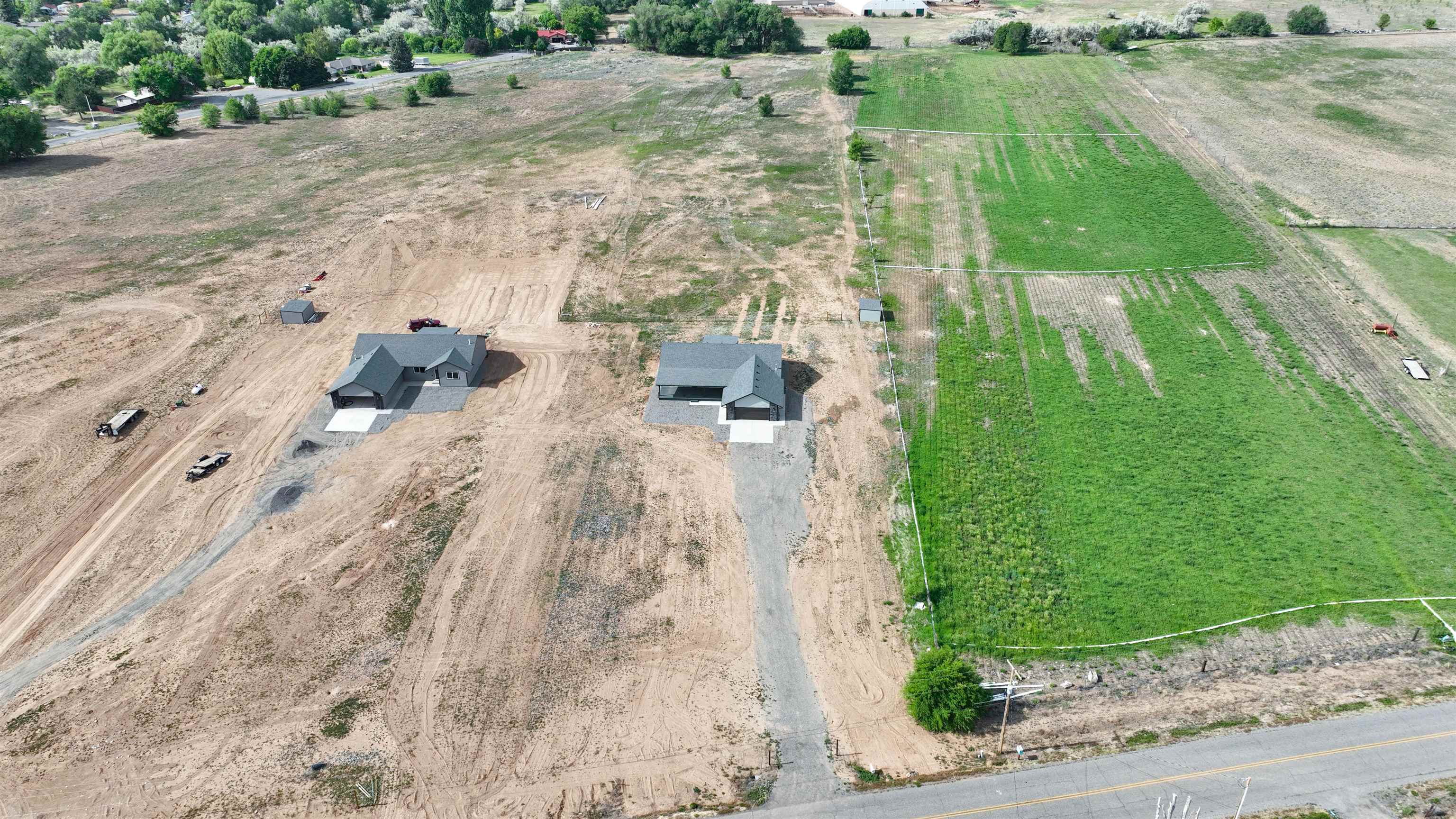 21030 North Road Property Photo 6