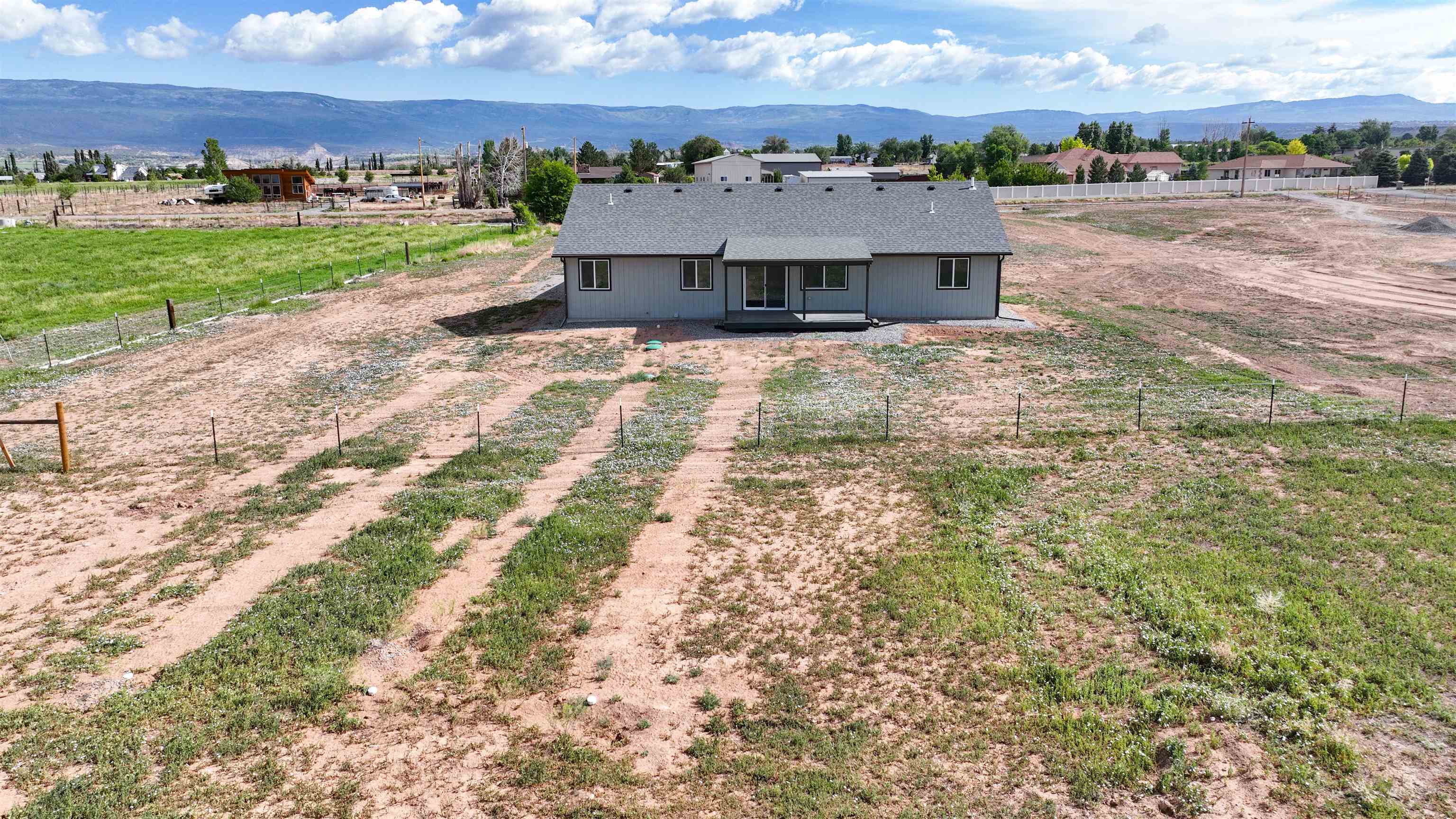 21030 North Road Property Photo 8