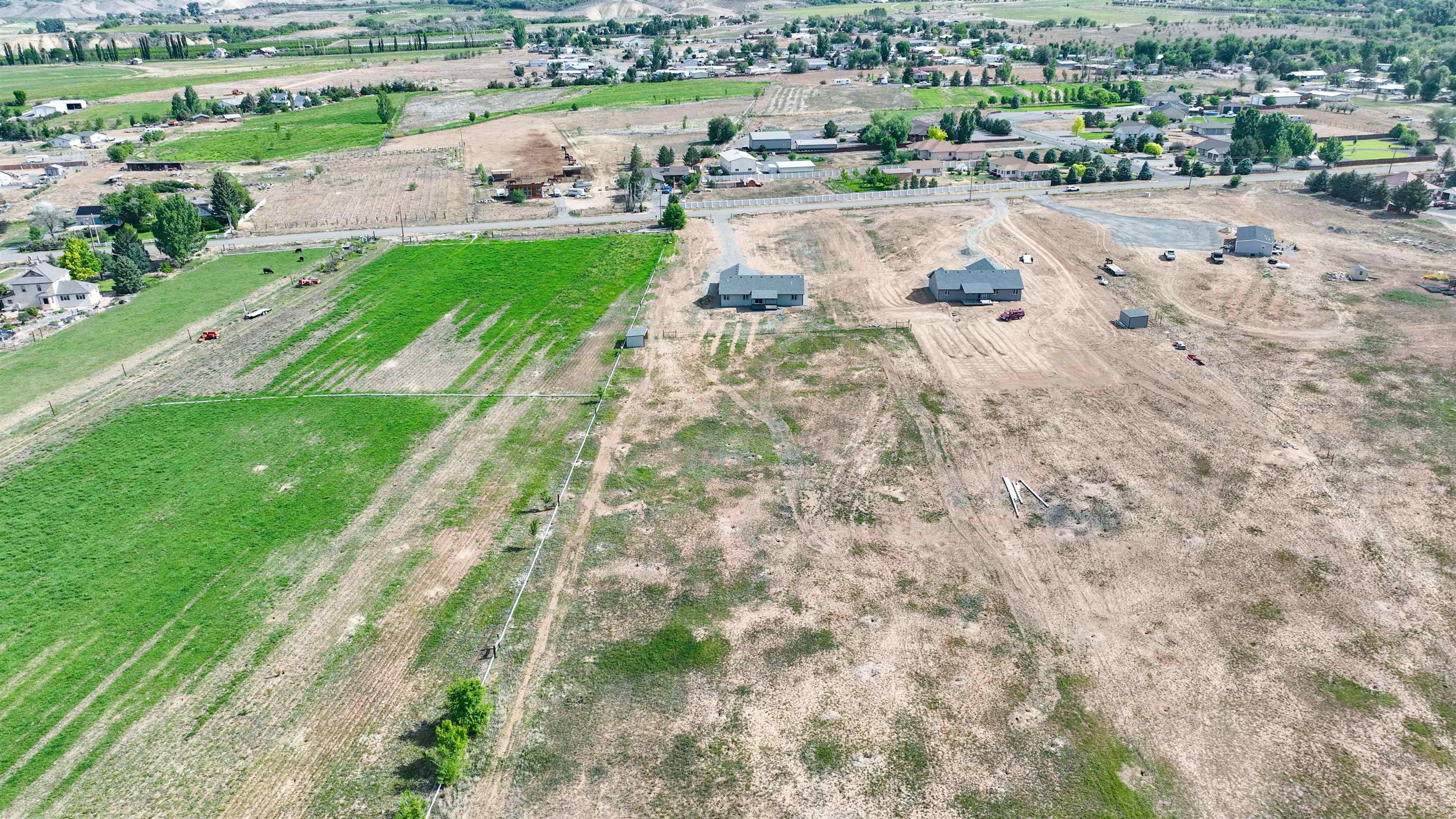 21030 North Road Property Photo 14