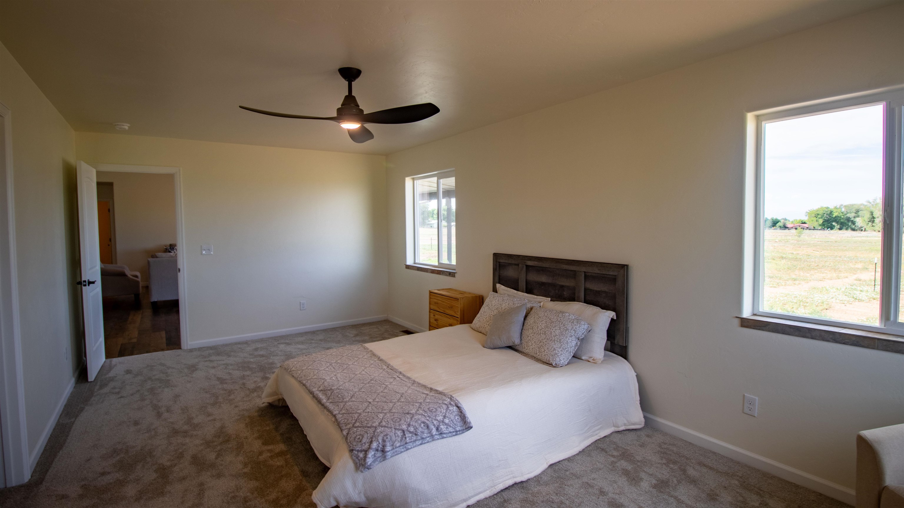 21030 North Road Property Photo 29