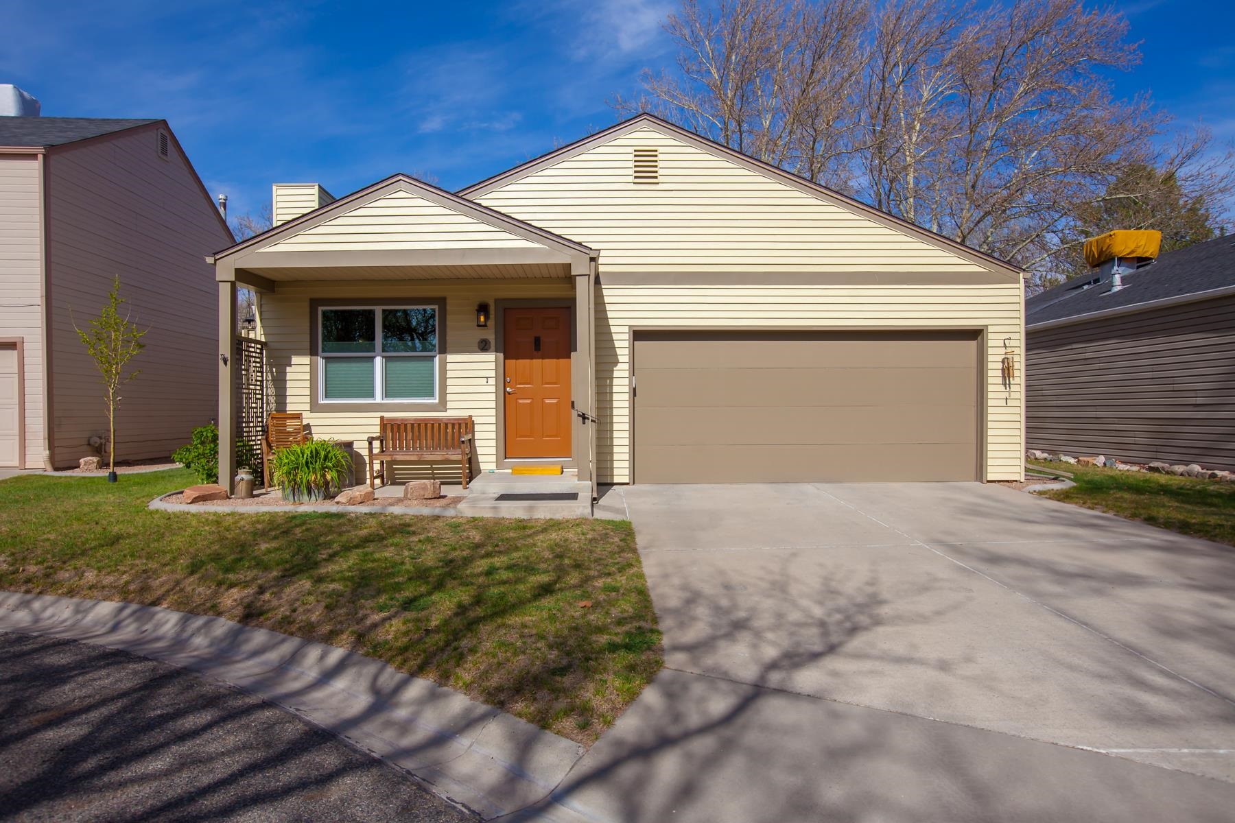 2 Gamay Court Property Photo 1