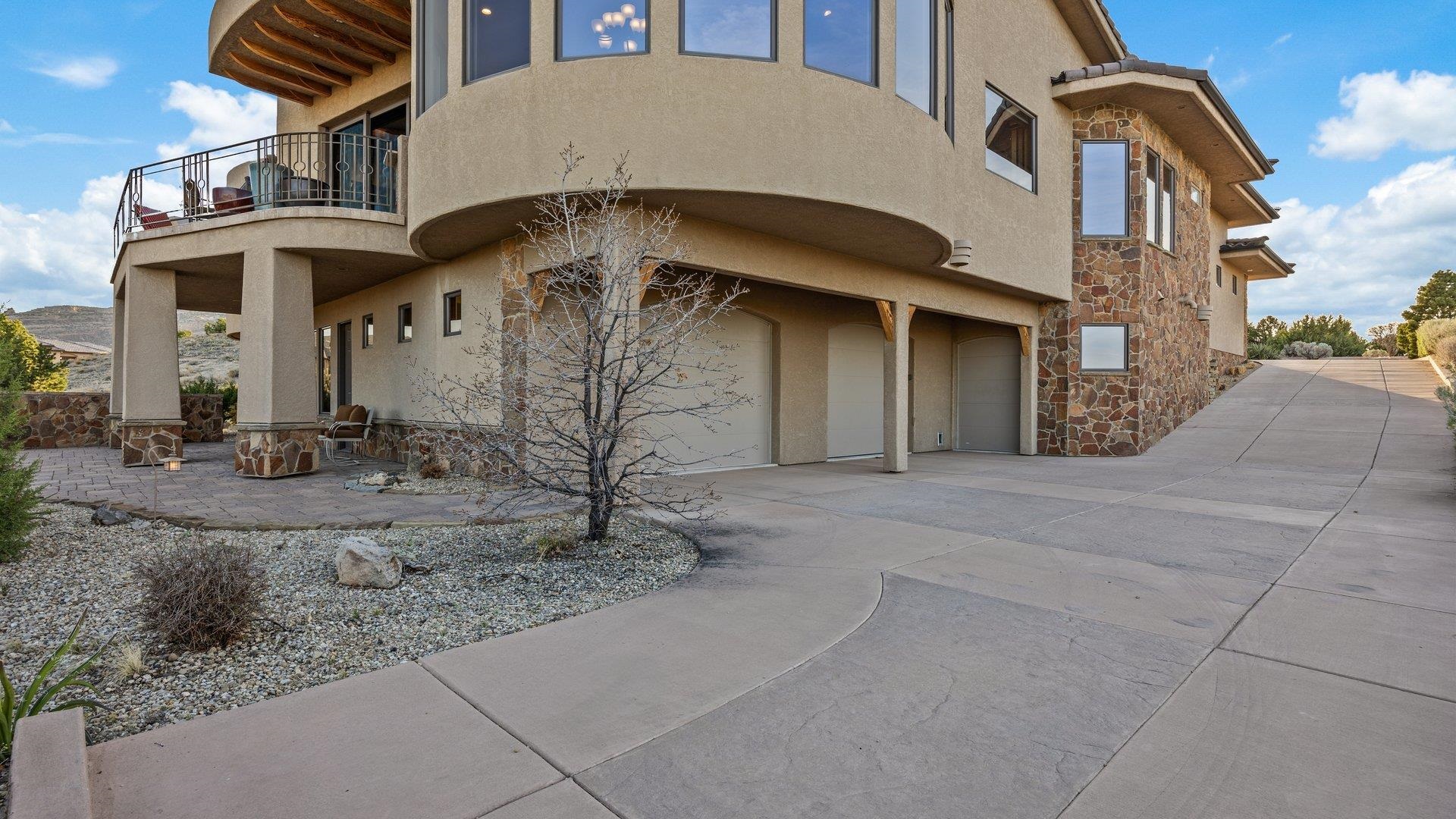 325 Hearthstone Court Property Photo 8