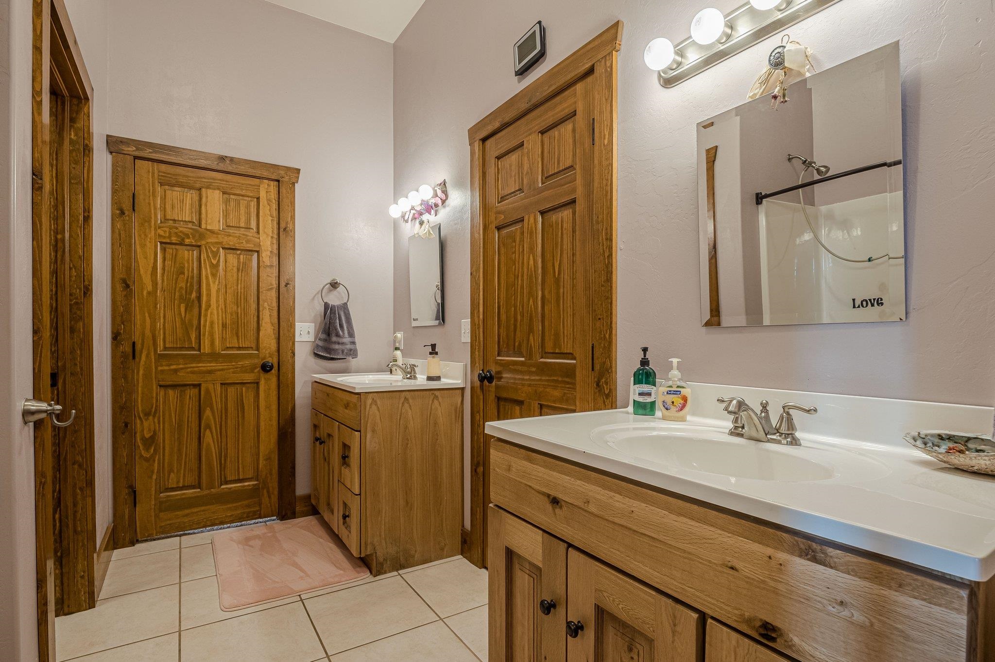 3652 1/2 G 7/10 Road Property Photo 15