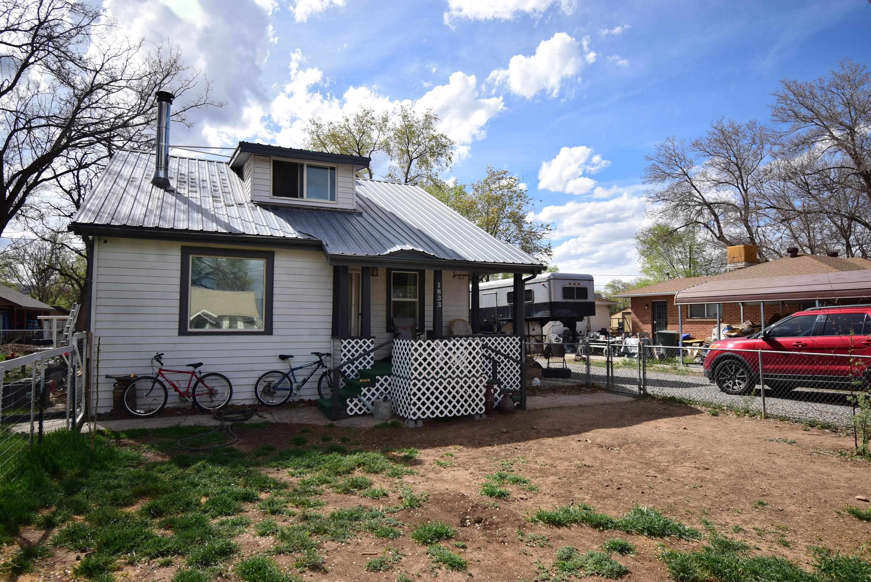 1833 Linden Avenue Property Photo