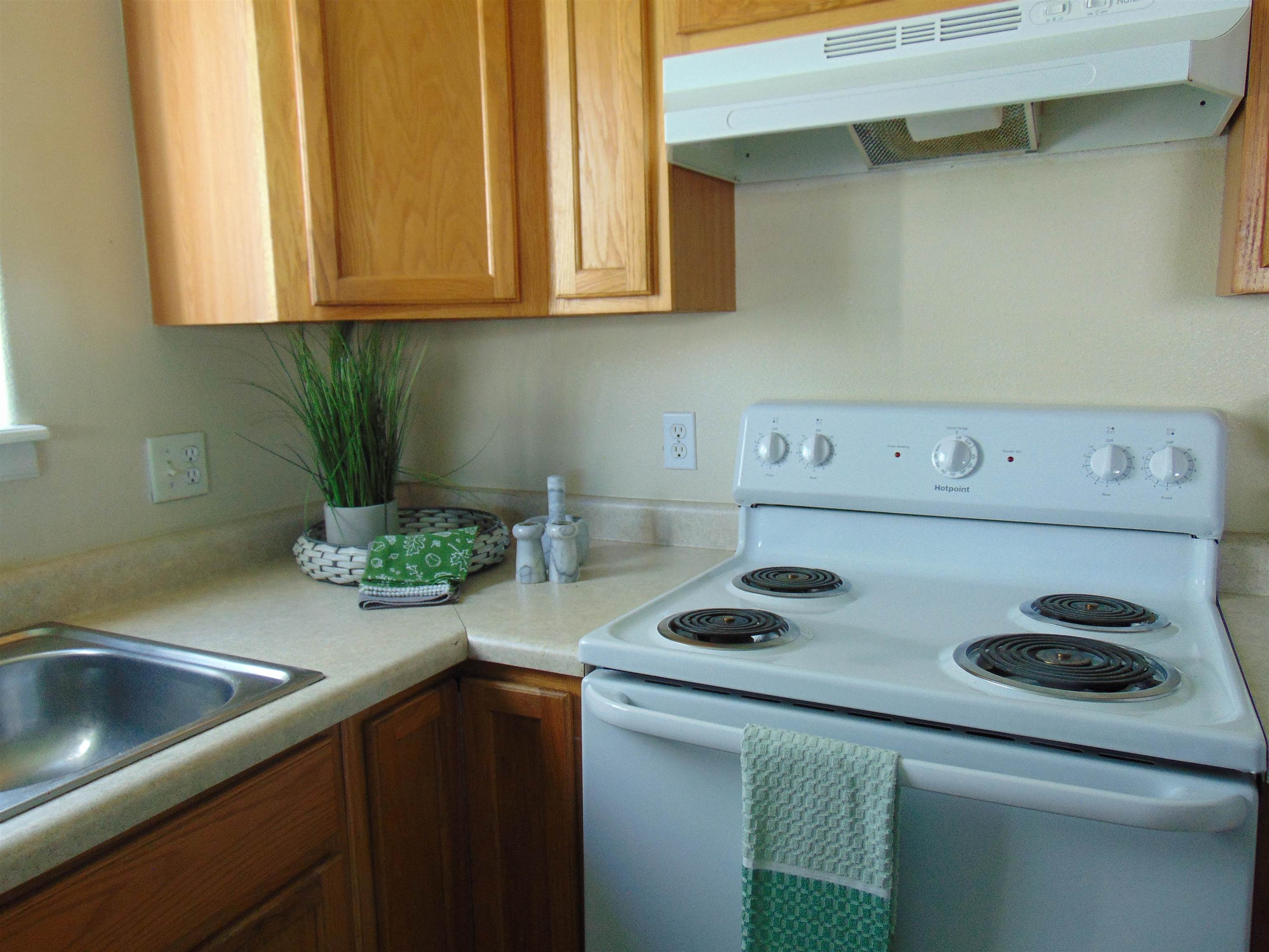 1124 E Carolina Avenue Property Photo 11