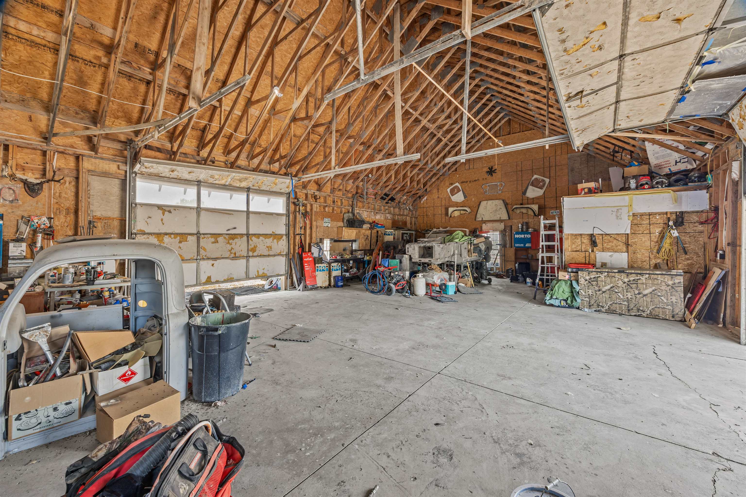 60977 Gunnison Avenue Property Photo 13