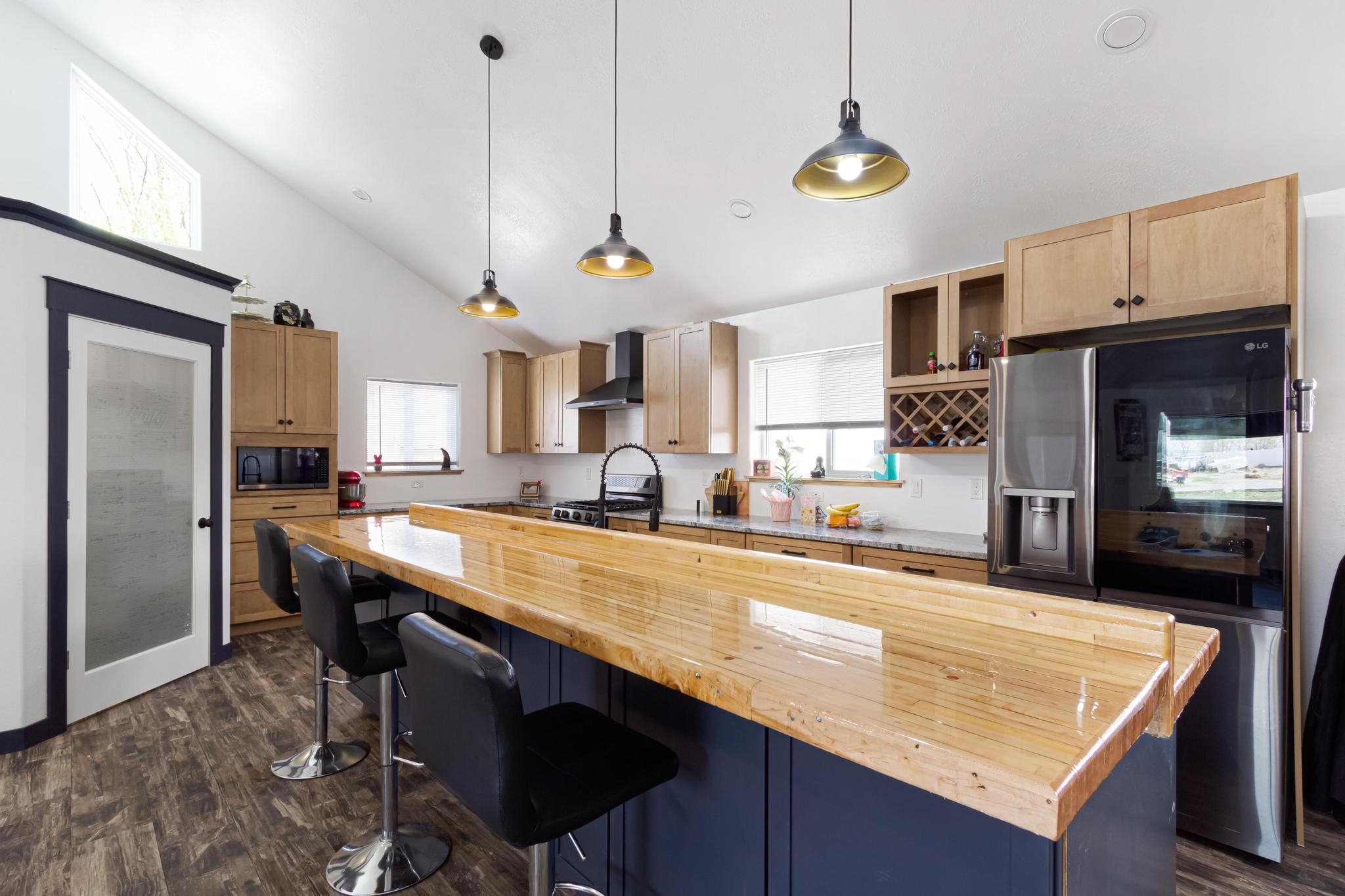 60977 Gunnison Avenue Property Photo 17