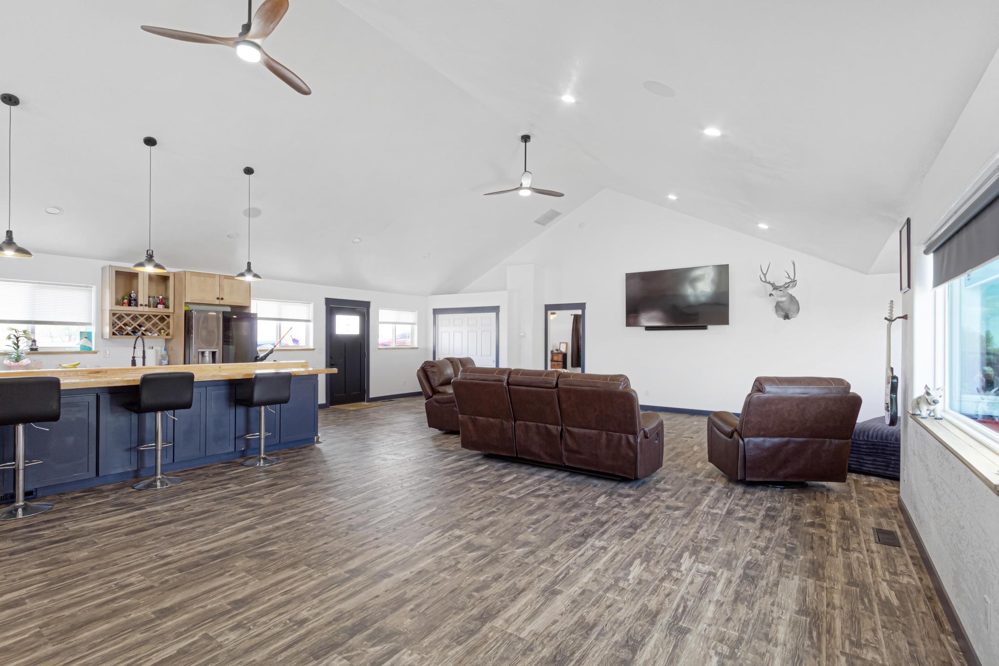 60977 Gunnison Avenue Property Photo 21