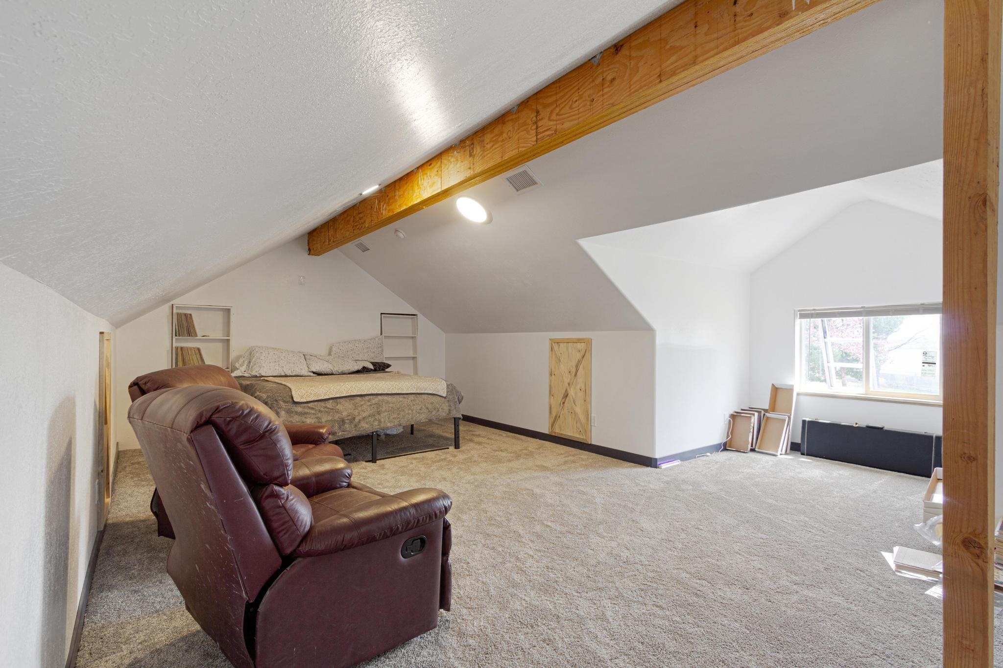 60977 Gunnison Avenue Property Photo 35